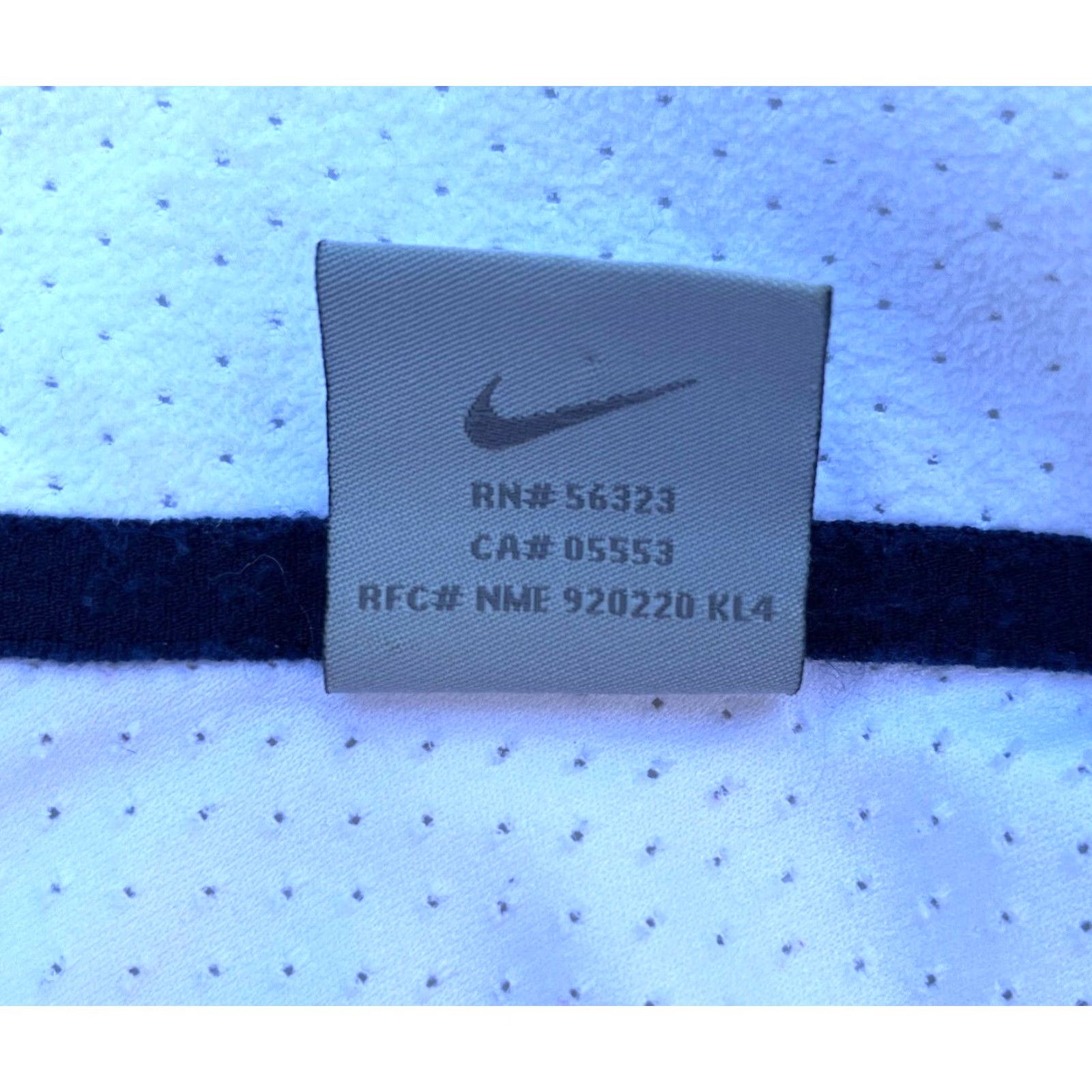 Nike VINTAGE Nike Flight Polo Shirt Men’s L White Embroidered Short Sleeve Polo Shirt Size US L / EU 52-54 / 3 - 6 Thumbnail