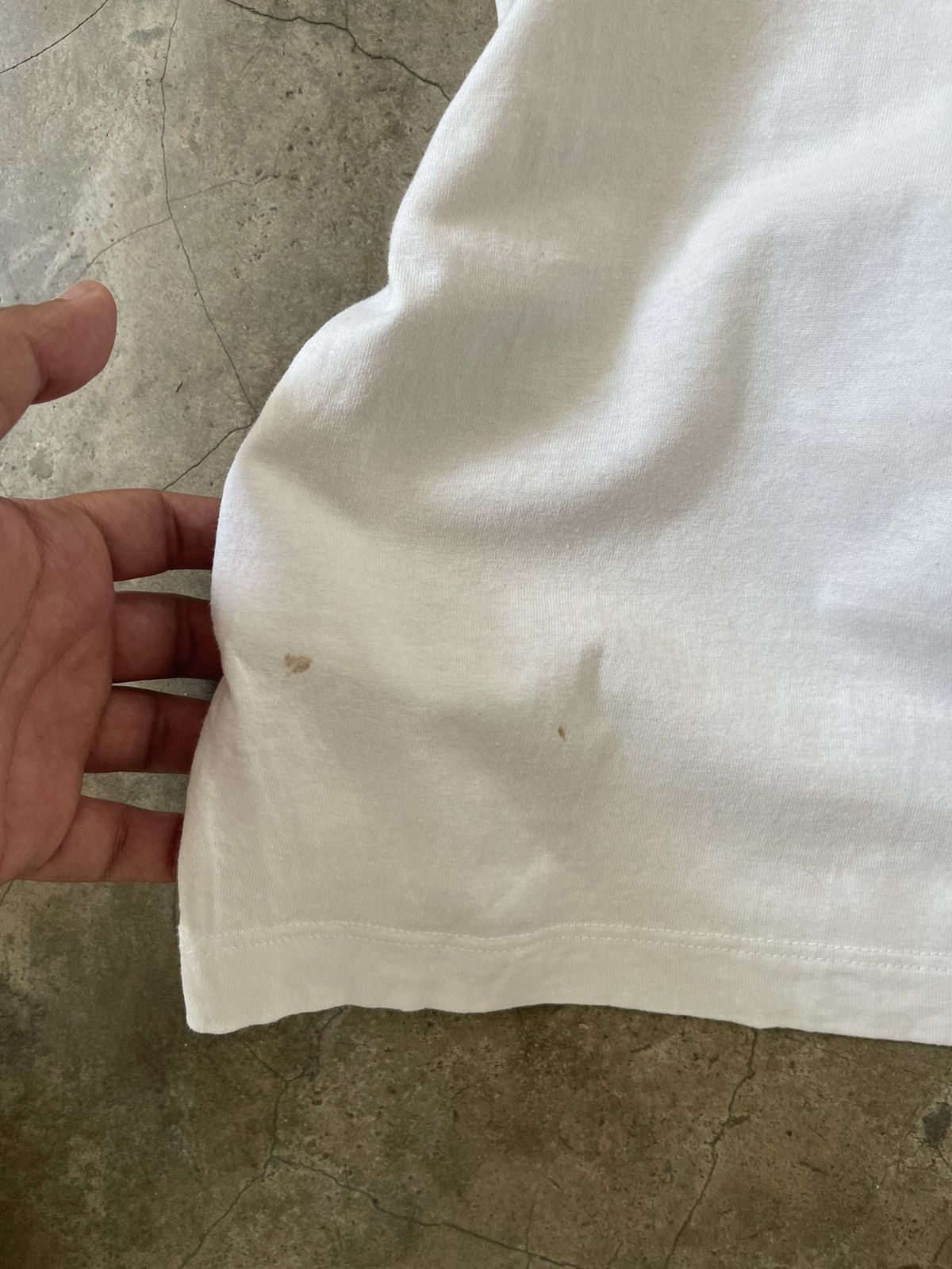 Maison Margiela MM6 Maison Margiela Cropped Logo Tag Tee Size US S / EU 44-46 / 1 - 9 Thumbnail
