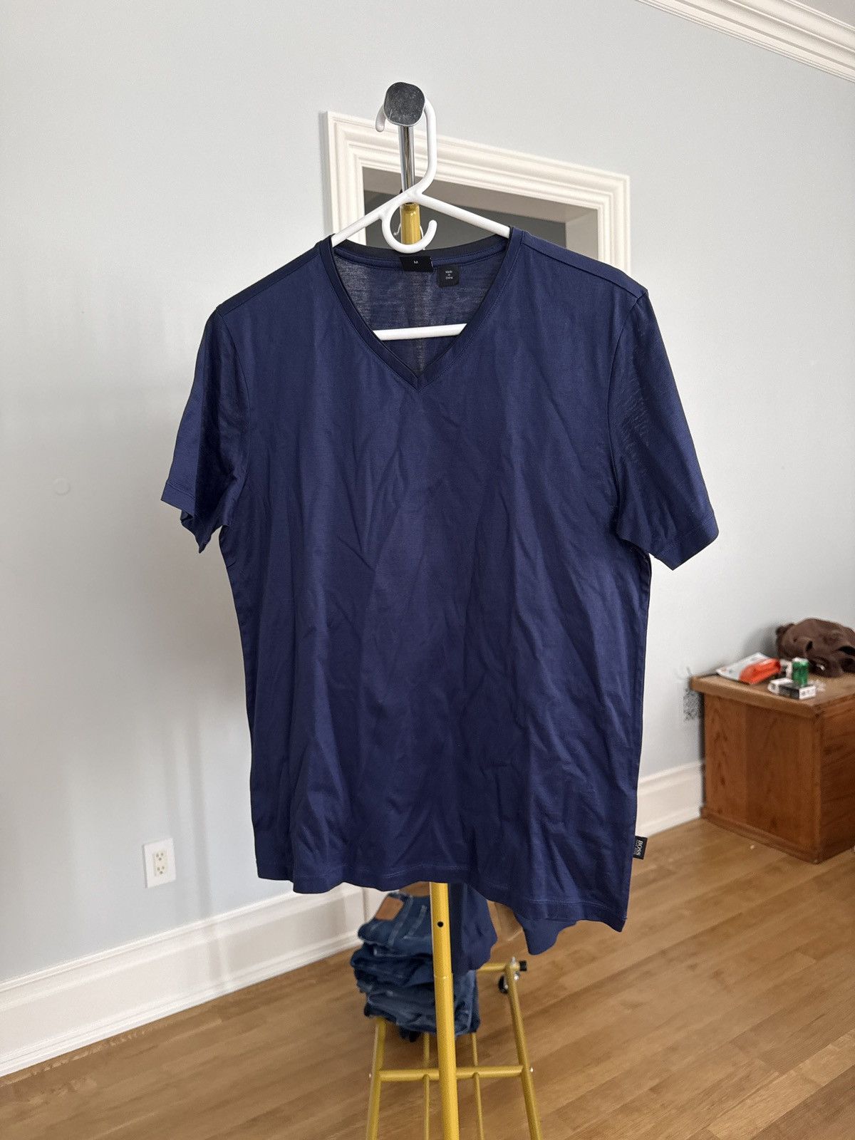 Hugo Boss Hugo Boss Regular Fit V-Neck T-Shirt – Navy – Size M Size US M / EU 48-50 / 2 - 1 Thumbnail