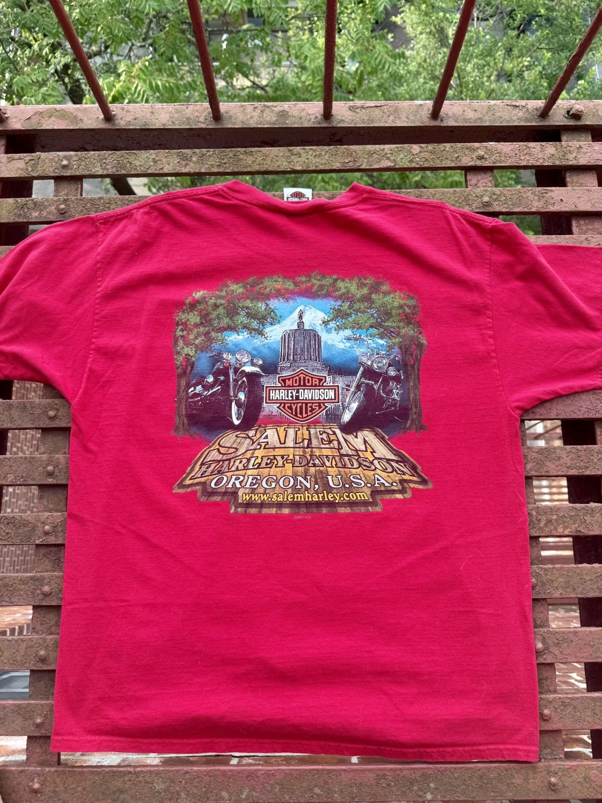 Harley Davidson VINTAGE Y2K 2013 Harley Davidson “Red Hot” Tee Size US XL / EU 56 / 4 - 5 Thumbnail