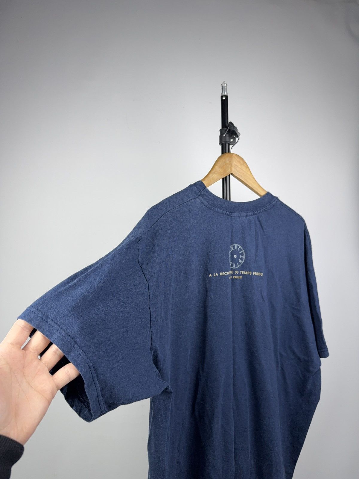Vintage Parole di Cotone Marcel Proust Quote Tee Navy Italy Vintage Size US L / EU 52-54 / 3 - 10 Thumbnail