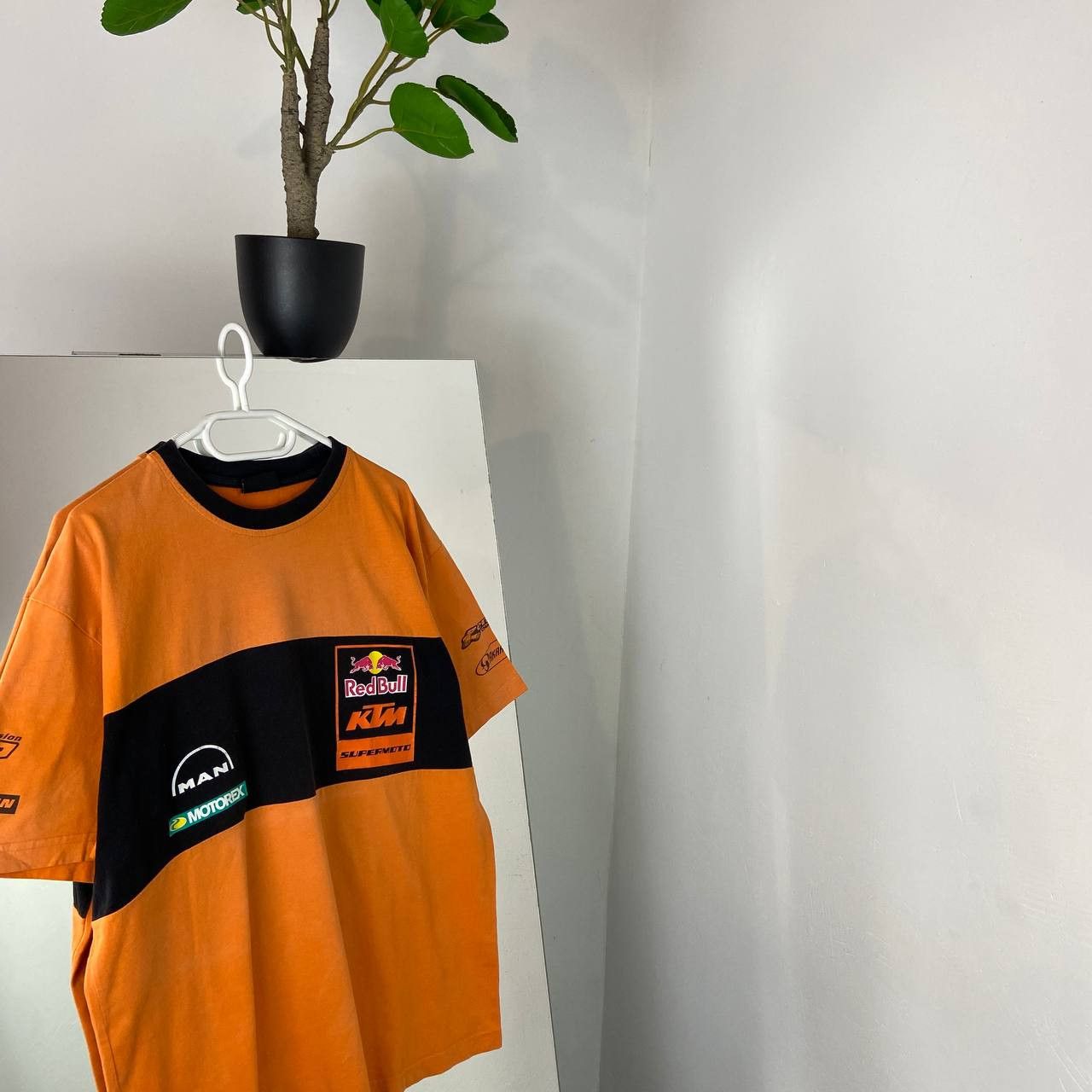 Red Bull T-Shirt Red Bull Big Print Vintage Racing Tee y2K Size US L / EU 52-54 / 3 - 1 Thumbnail
