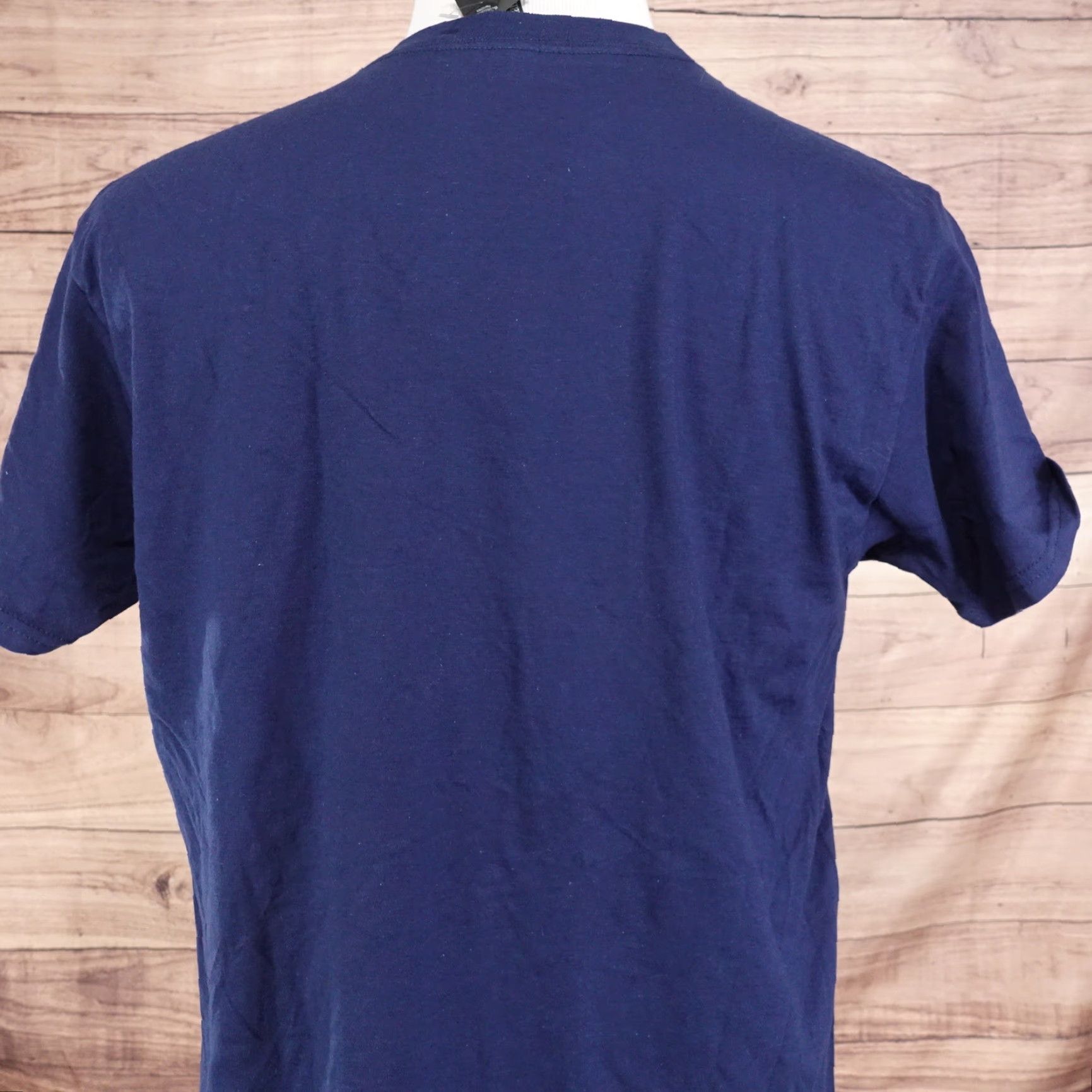 Hanes Bud Light Beer Promo Football Helmet Blue Short Sleeve T-Shirt SZ L Hanes Unisex Adult Cotton Crew Neck 21.5" Pit to Pit 29" Vintage? No (not vintage) Size US L / EU 52-54 / 3 - 4 Thumbnail