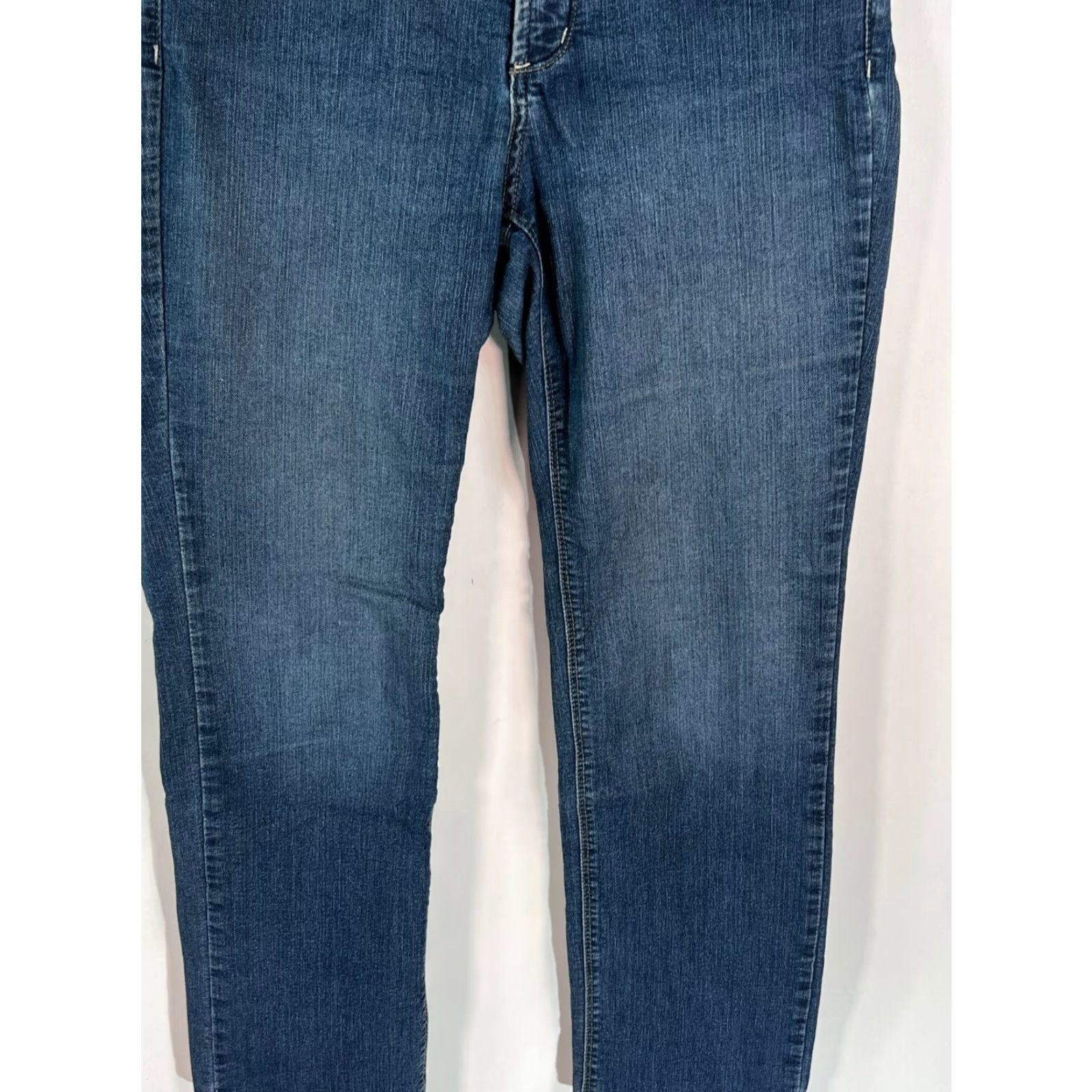 NYDJ NYDJ Jeans Blue Denim Regular Stretch Flat Front 4P Women's 28X30 Lift Tuck Size 27" / US 4 / IT 40 - 3 Thumbnail