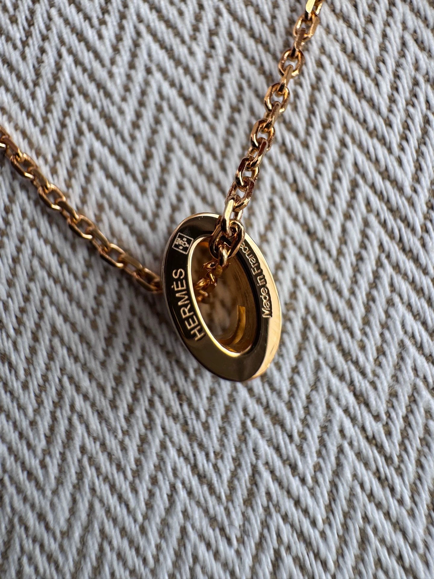 Hermes HERMES Mini Pop H White & Gold Necklace Size ONE SIZE - 4 Thumbnail