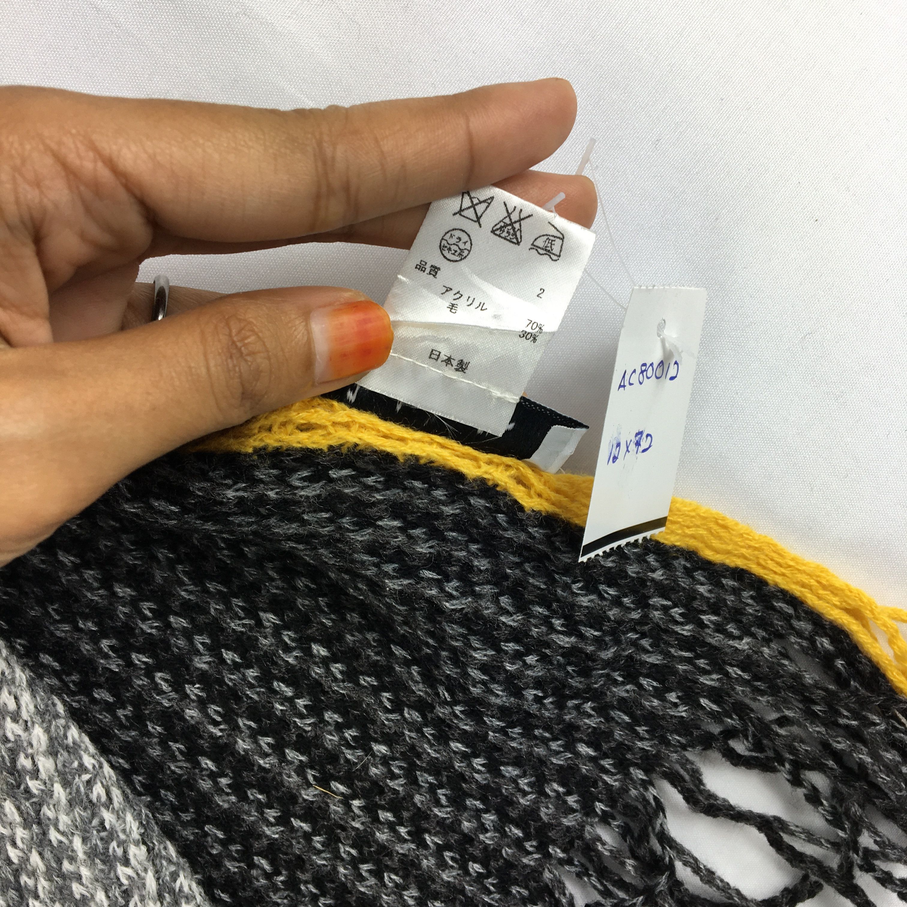 Paul Smith Vintage Paul Smith Scarf Muffler Knit Wool Winter Scarves . Size ONE SIZE - 5 Thumbnail