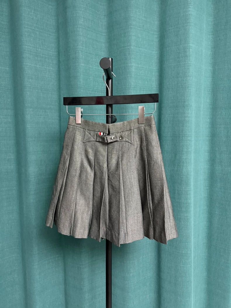 Thom Browne Thom browne Half-length skirt pleated skirt 2504-Nextarrow Size 25" / US 0 / IT 36 - 2 Thumbnail
