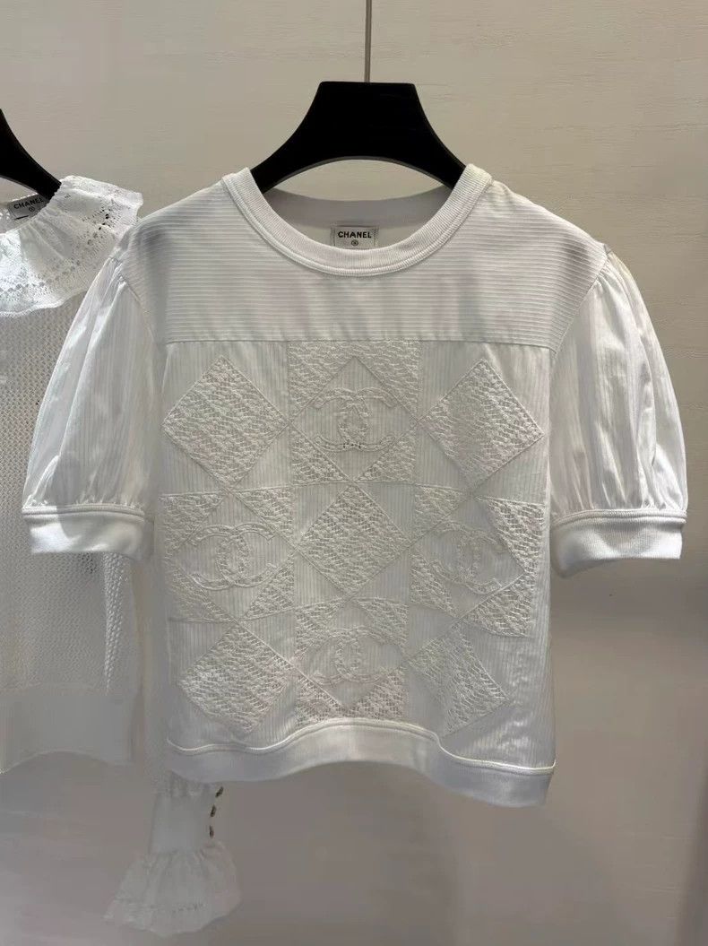 Chanel Chanel 25c hollow short sleeves Size XXS / US 00 / IT 34 - 1 Thumbnail