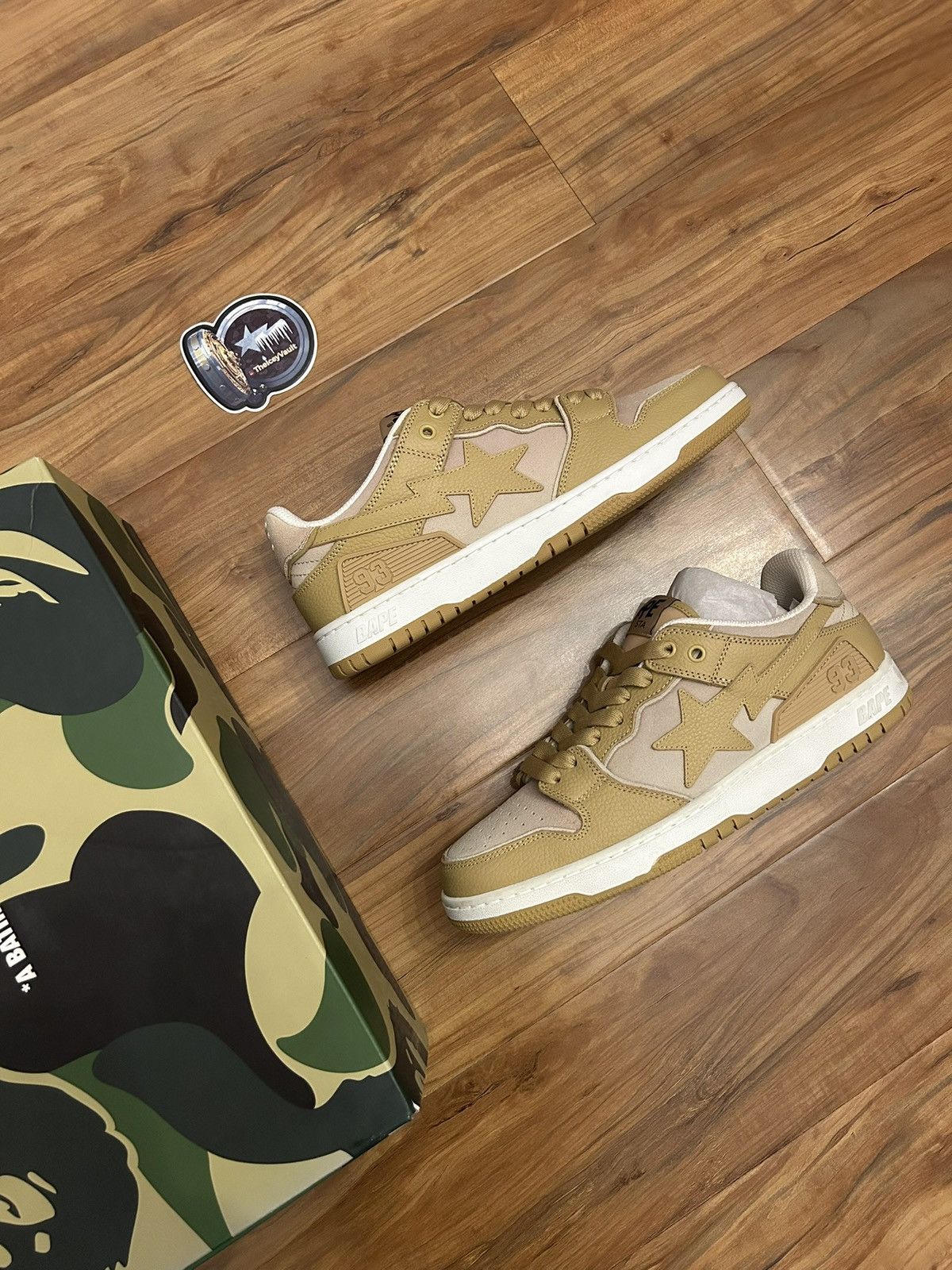 Bape NEW Bape Beige Skatestas Size US 9 / EU 42 - 2 Thumbnail