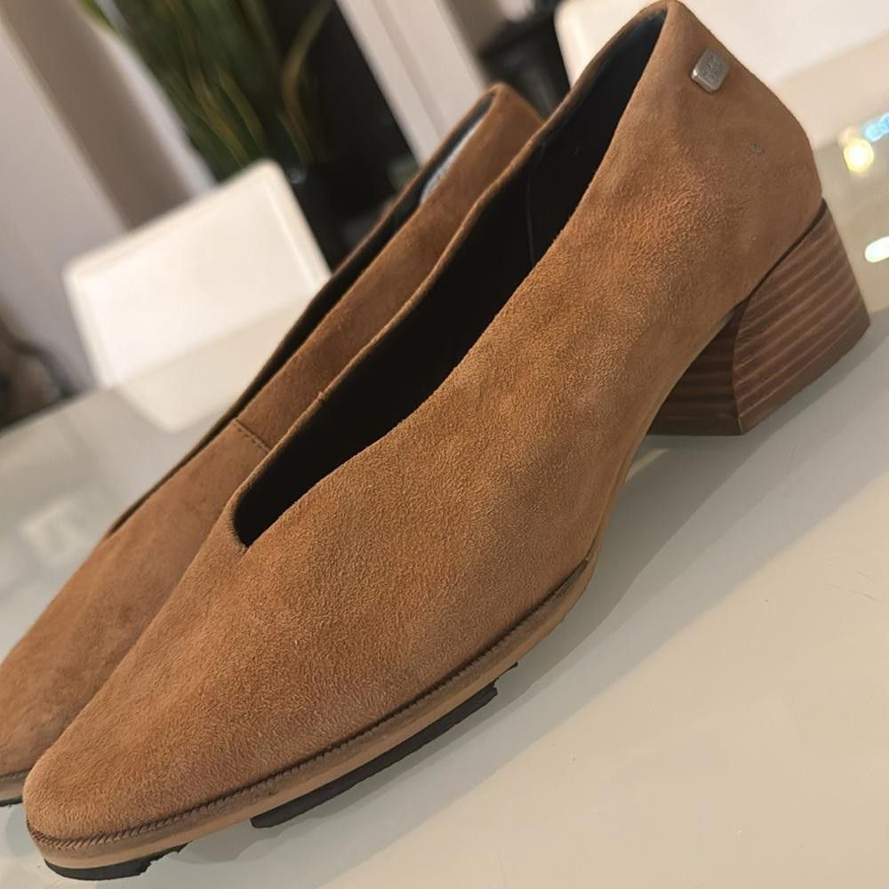 Designer Musse & Cloud shoes - size 39 Size US 8.5 / IT 38.5 - 2 Thumbnail