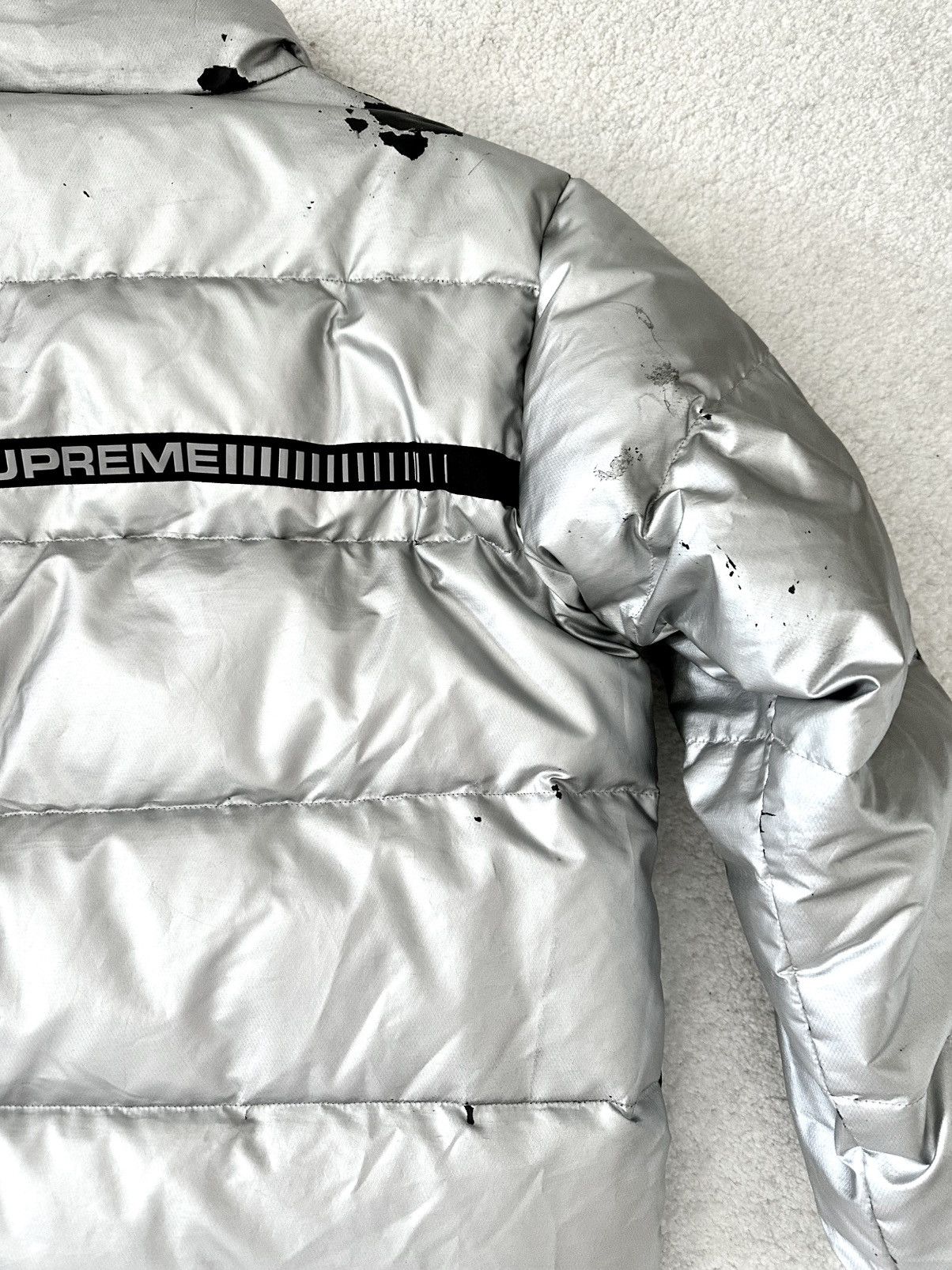 Supreme Supreme silver puffer jacket with reflective sleeves Size US L / EU 52-54 / 3 - 7 Thumbnail