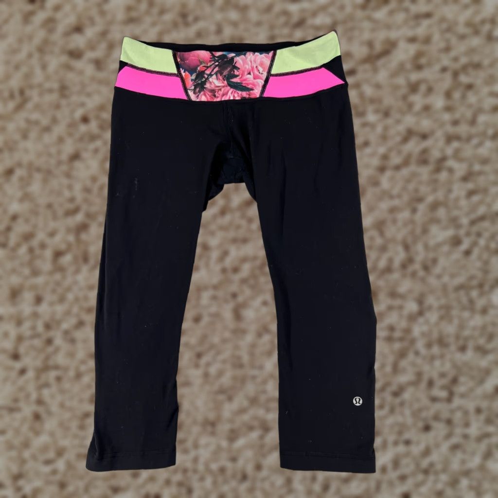 Lululemon Pants Womens 8 Black Pink Wunder Under Crop Full-On Luon Floral READ