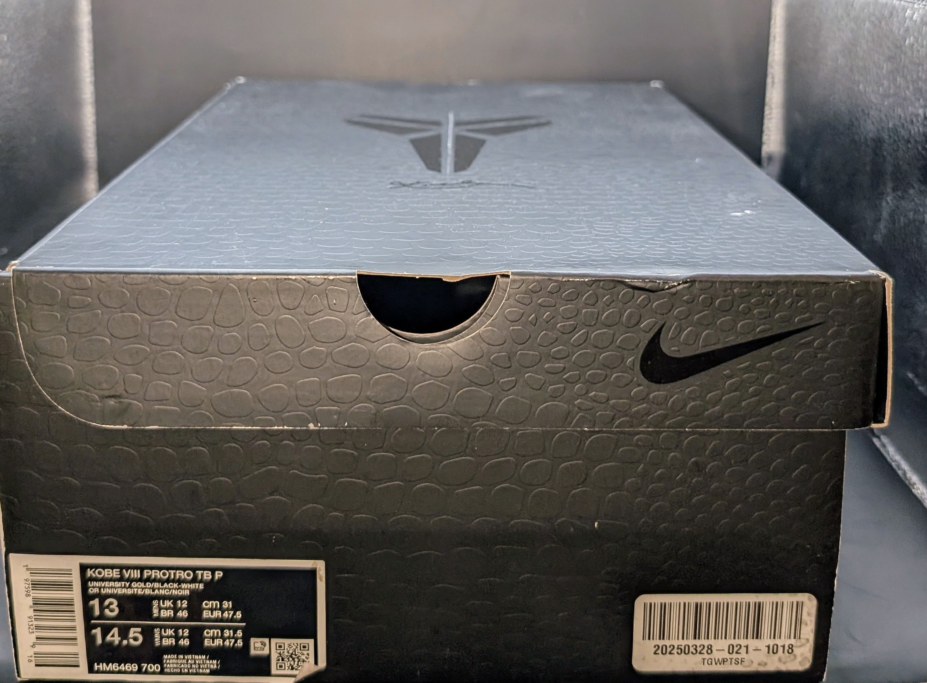 Nike Nike Kobe 8 Protro TB University Gold PE (Unreleased) Size US 13 / EU 46 - 9 Thumbnail