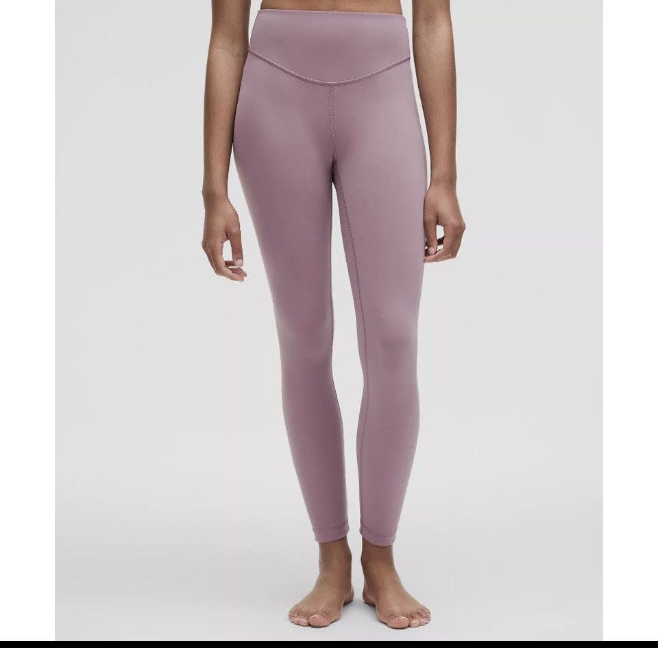 Lululemon Lululemon Wunder Under SmoothCover Tight 25" Lavander Lux 6 Size 28" / US 6 / IT 42 - 2 Thumbnail