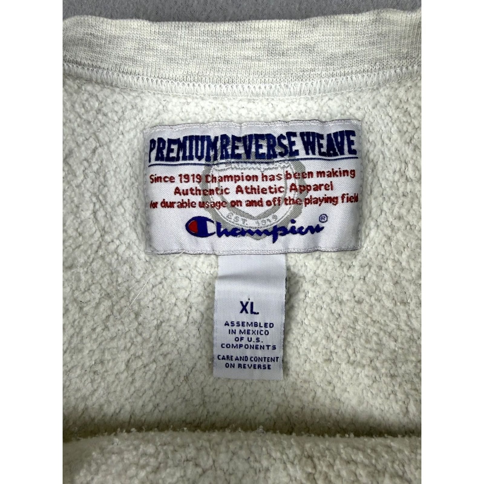 Champion VINTAGE Champion Reverse Weave Sweatshirt Notre Dame University V-Neck Gray XL Men Pullover Regular Size Size US XL / EU 56 / 4 - 4 Thumbnail