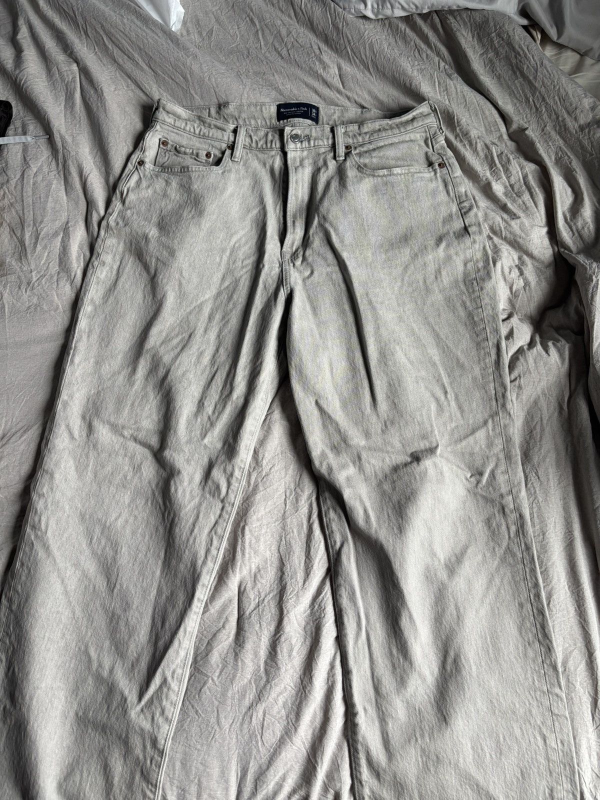 Abercrombie & Fitch Abercrombie baggy jeans 36x34 Size US 36 / EU 52 - 1 Thumbnail