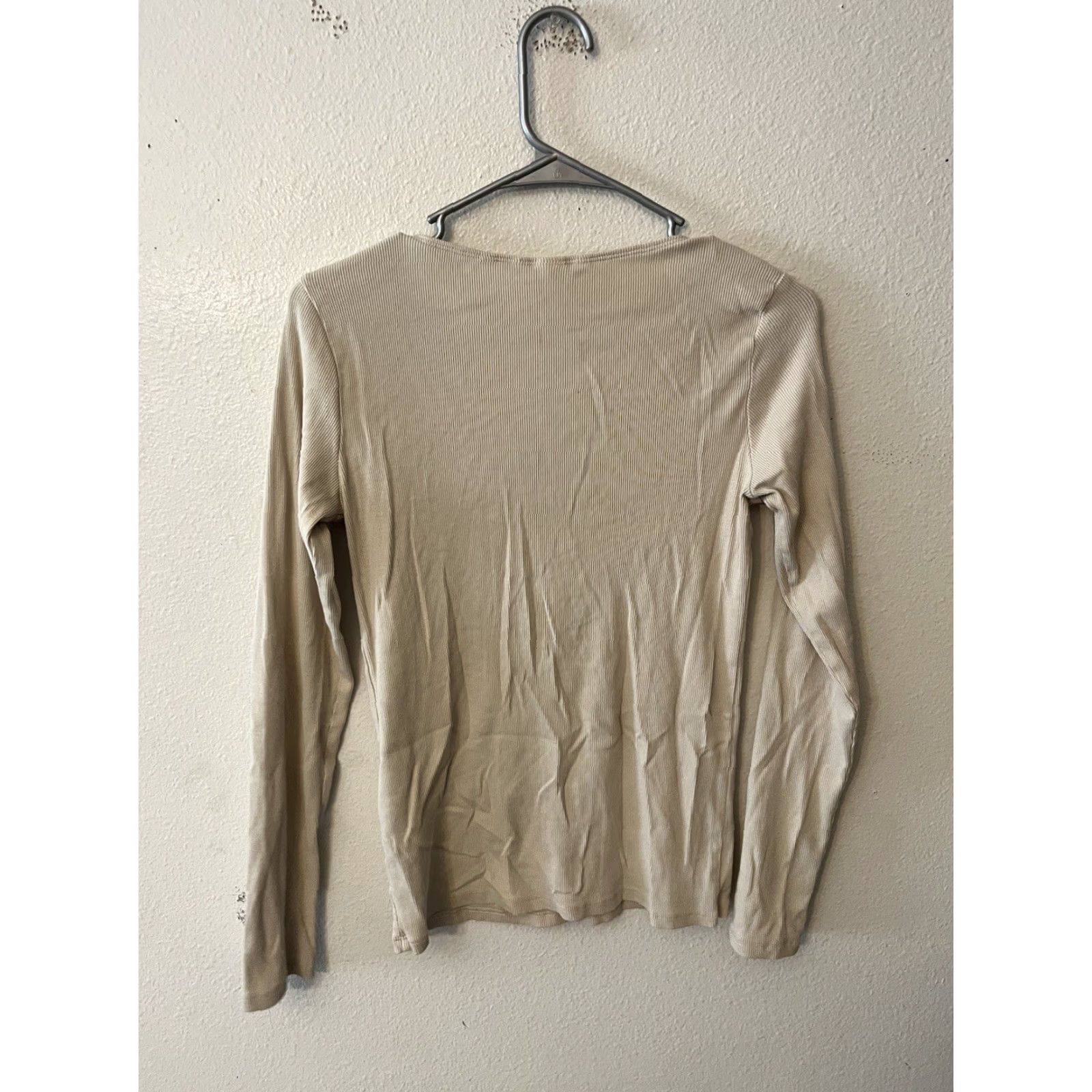 H&M H&M Blouse Women Beige Waffle Solid Henley 1/2 Button Size M Shirt Adult Womens Size M / US 6-8 / IT 42-44 - 3 Thumbnail
