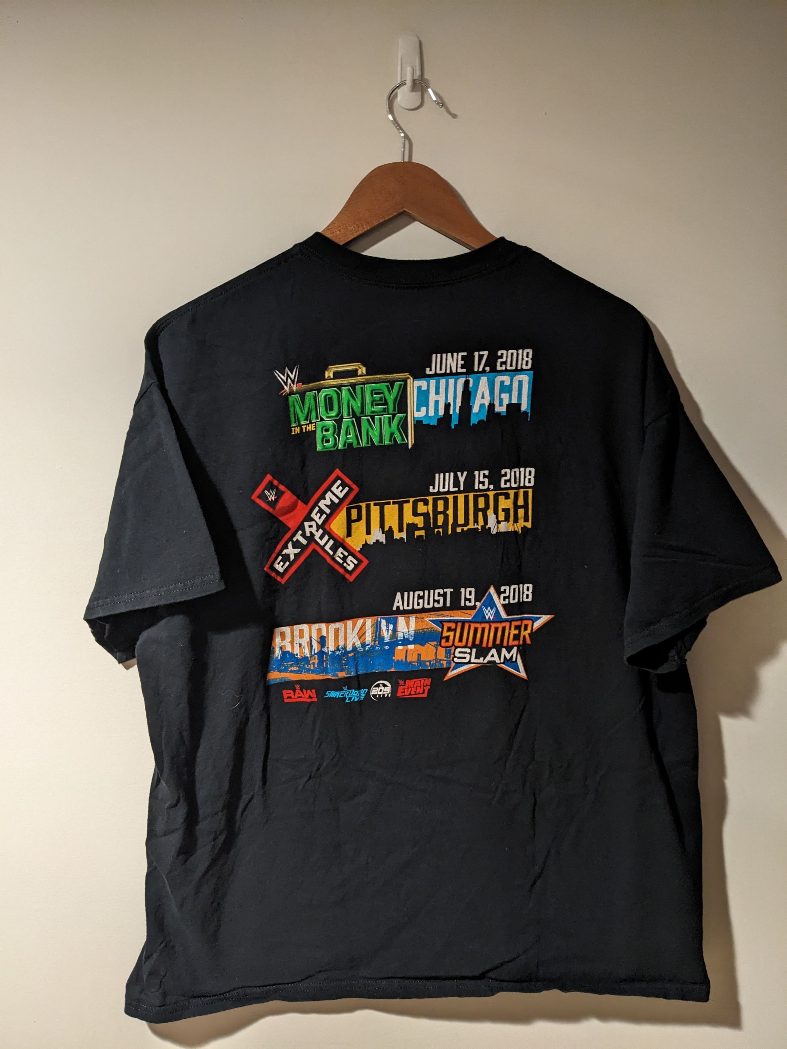Gildan × WWE Wwe Crew Staff 2018 Money in the Bank Black X-Large T-Shirt Size US XL / EU 56 / 4 - 1 Thumbnail