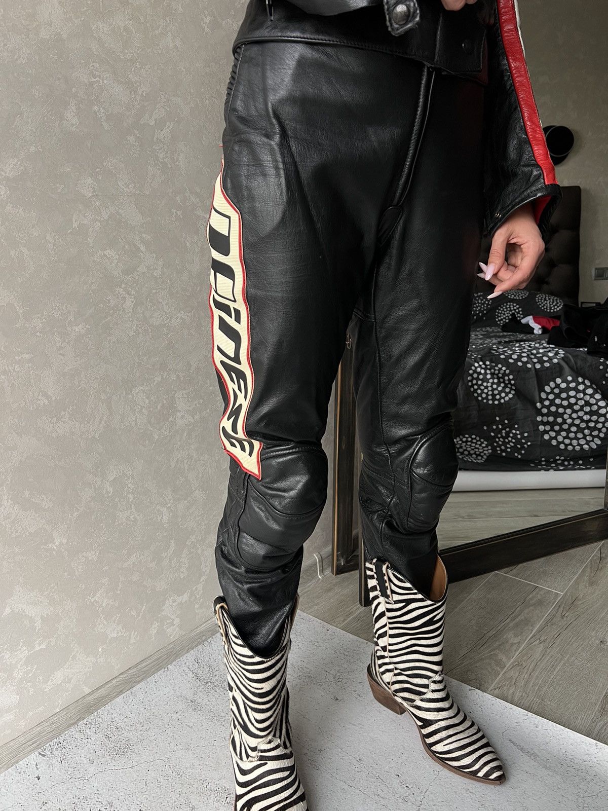 Dainese × Honda × Marlboro Dainese Vintage First Class Leather Motor Suit Jacket, Pants Size S / US 4 / IT 40 - 6 Thumbnail