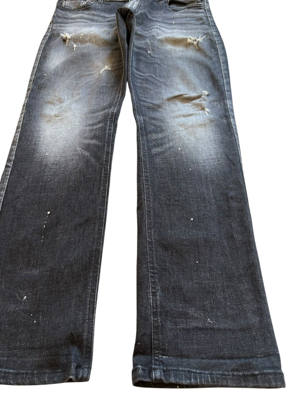 Japanese Brand Vintage Japanese Brand Paint Faded Wash Ripped Slim Jeans Size US 33 - 7 Thumbnail