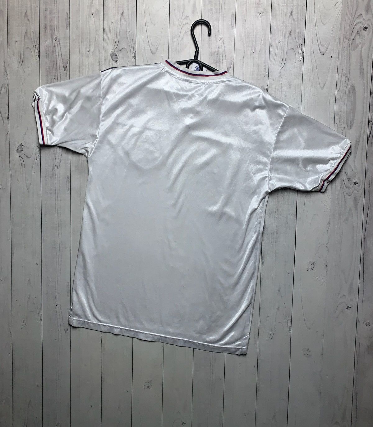 Vintage Vintage England retro soccer jersey size M Size US M / EU 48-50 / 2 - 6 Thumbnail