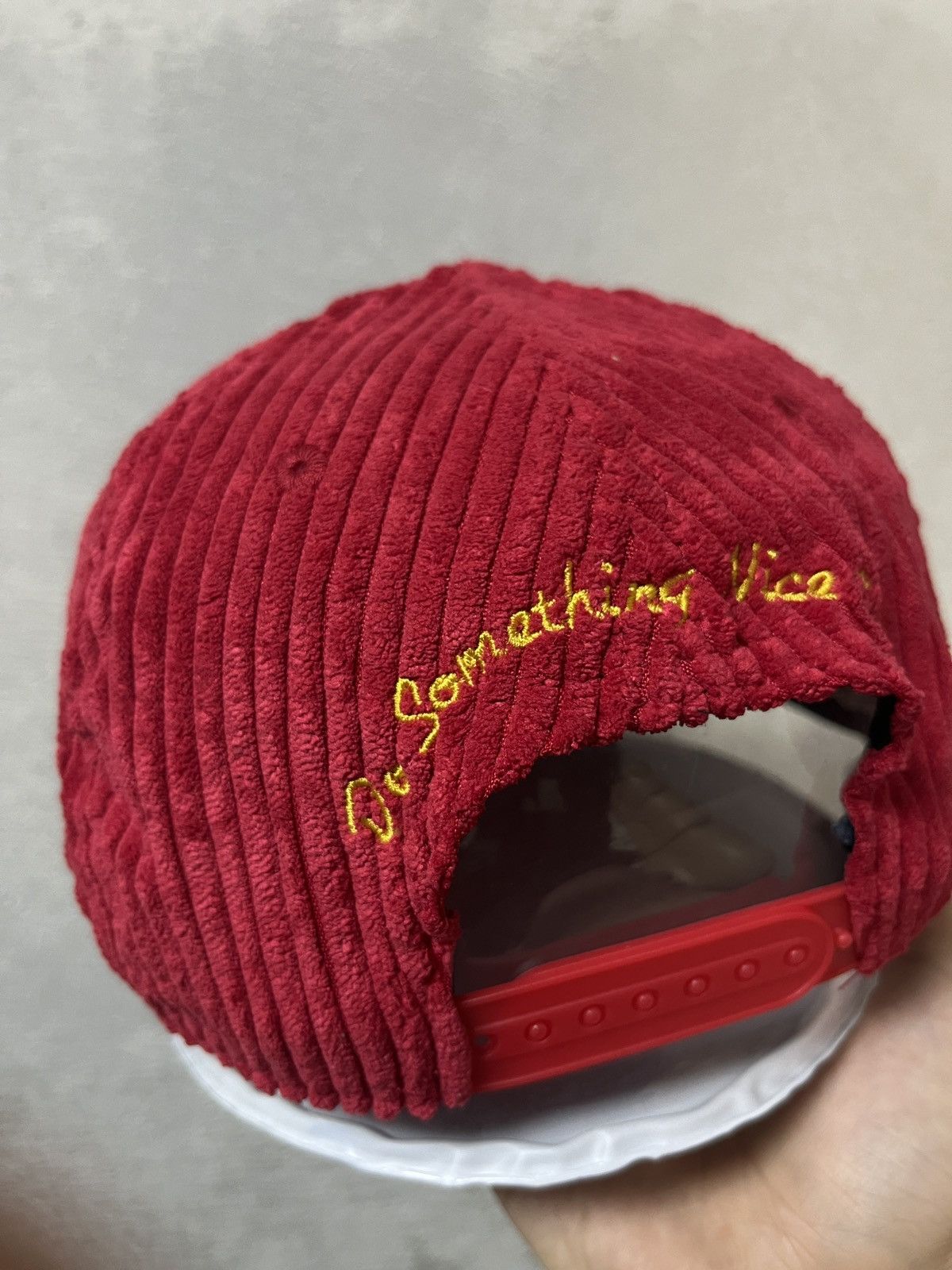 Corteiz Rare Corteiz X Soho Yacht Club Corduroy Snapback Hat Red Size ONE SIZE - 7 Thumbnail