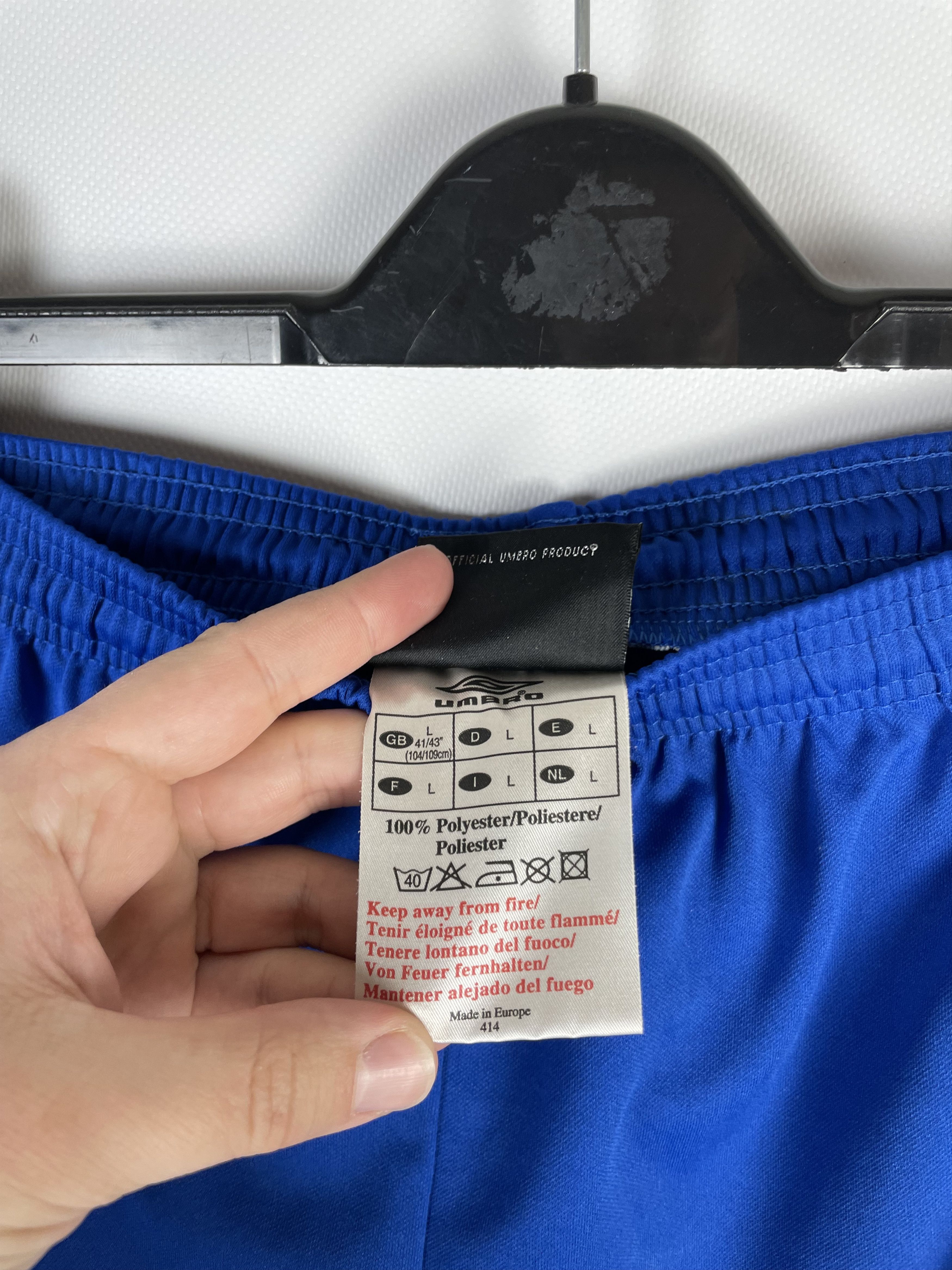 Other Vintage Umbro Shorts Y2k Size US 34 / EU 50 - 5 Thumbnail