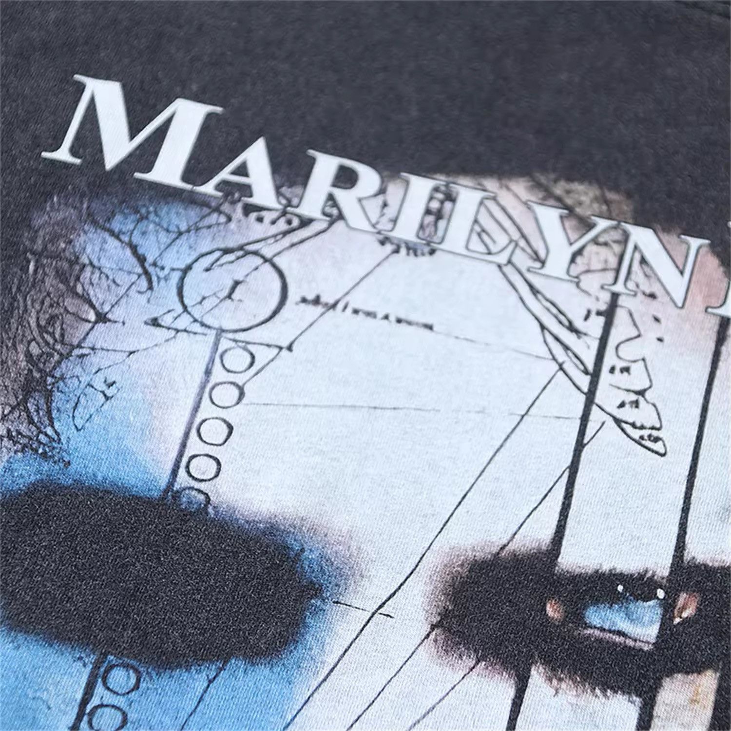 Japanese Brand Vintage M'M Portrait Rock Graphic Printed T-Shirt Size US L / EU 52-54 / 3 - 4 Thumbnail