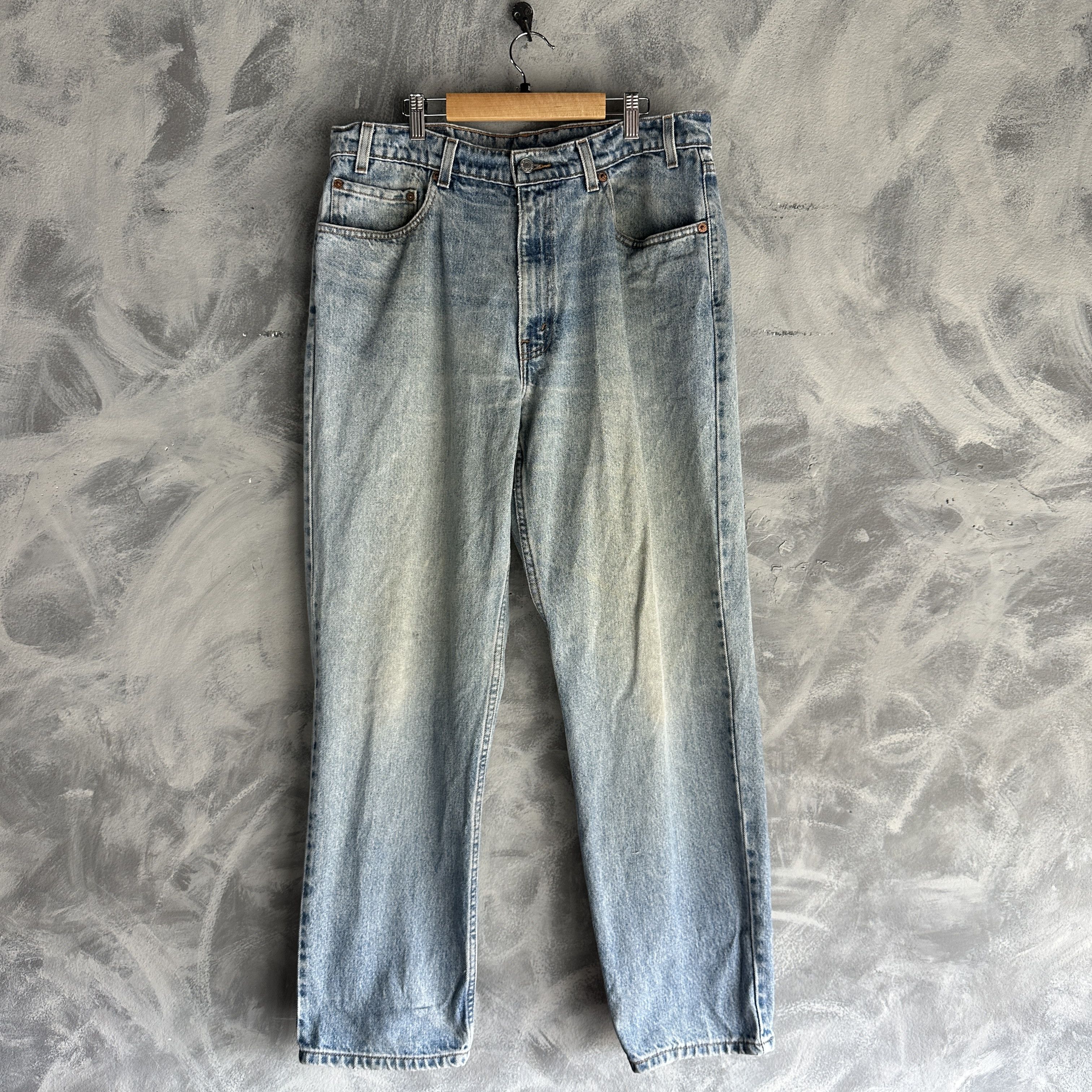 Levi's Vtg Levis 550 Jeans Mens 90s Relaxed Stonewash Denim Baggy Size US 36 / EU 52 - 1 Thumbnail