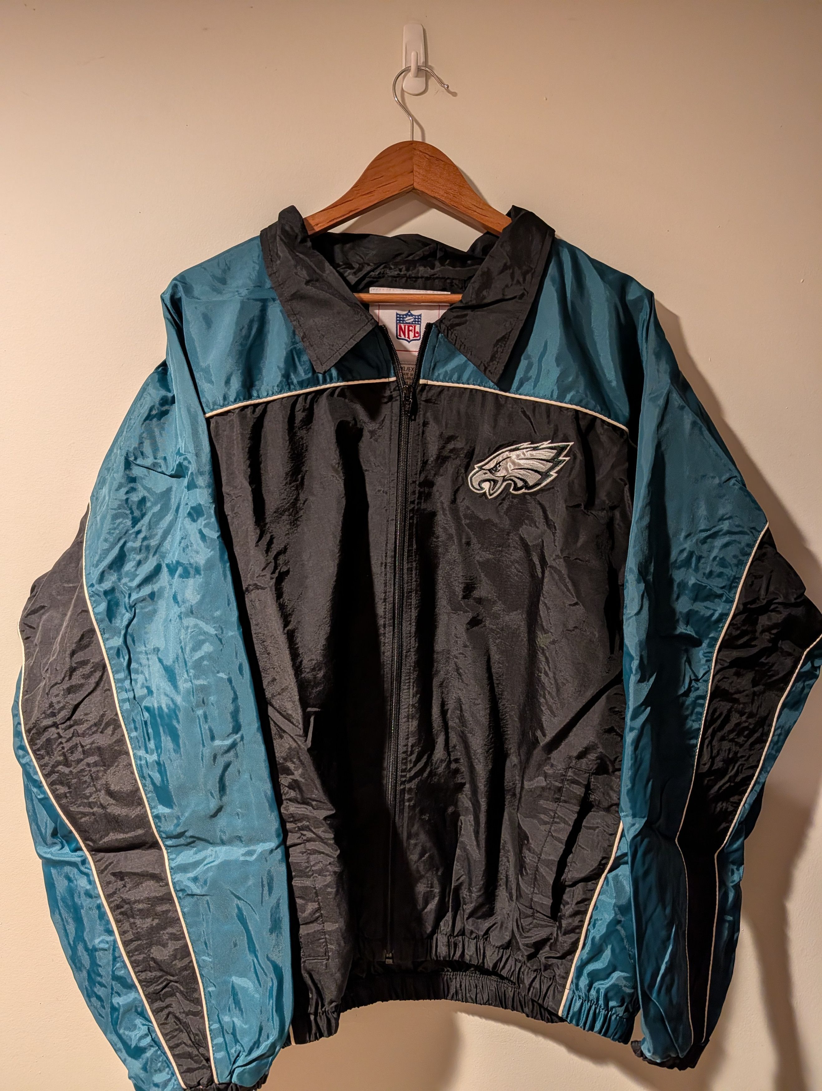 NFL Vintage Philadelphia Eagles Windbreaker Jacket Full Zip Mens Size US XL / EU 56 / 4 - 3 Thumbnail
