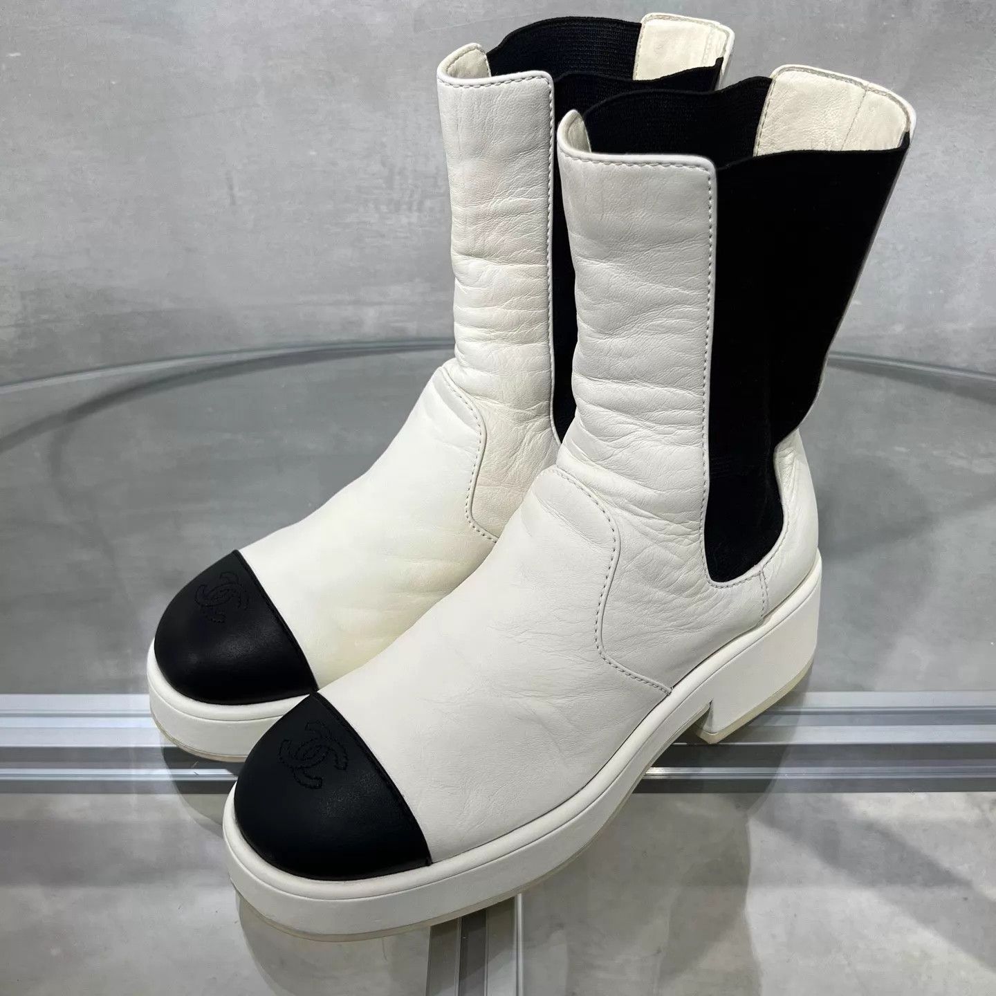 Chanel Chanel Black & White Lambskin Short Boots 37 Size US 6.5 / IT 36.5 - 2 Thumbnail