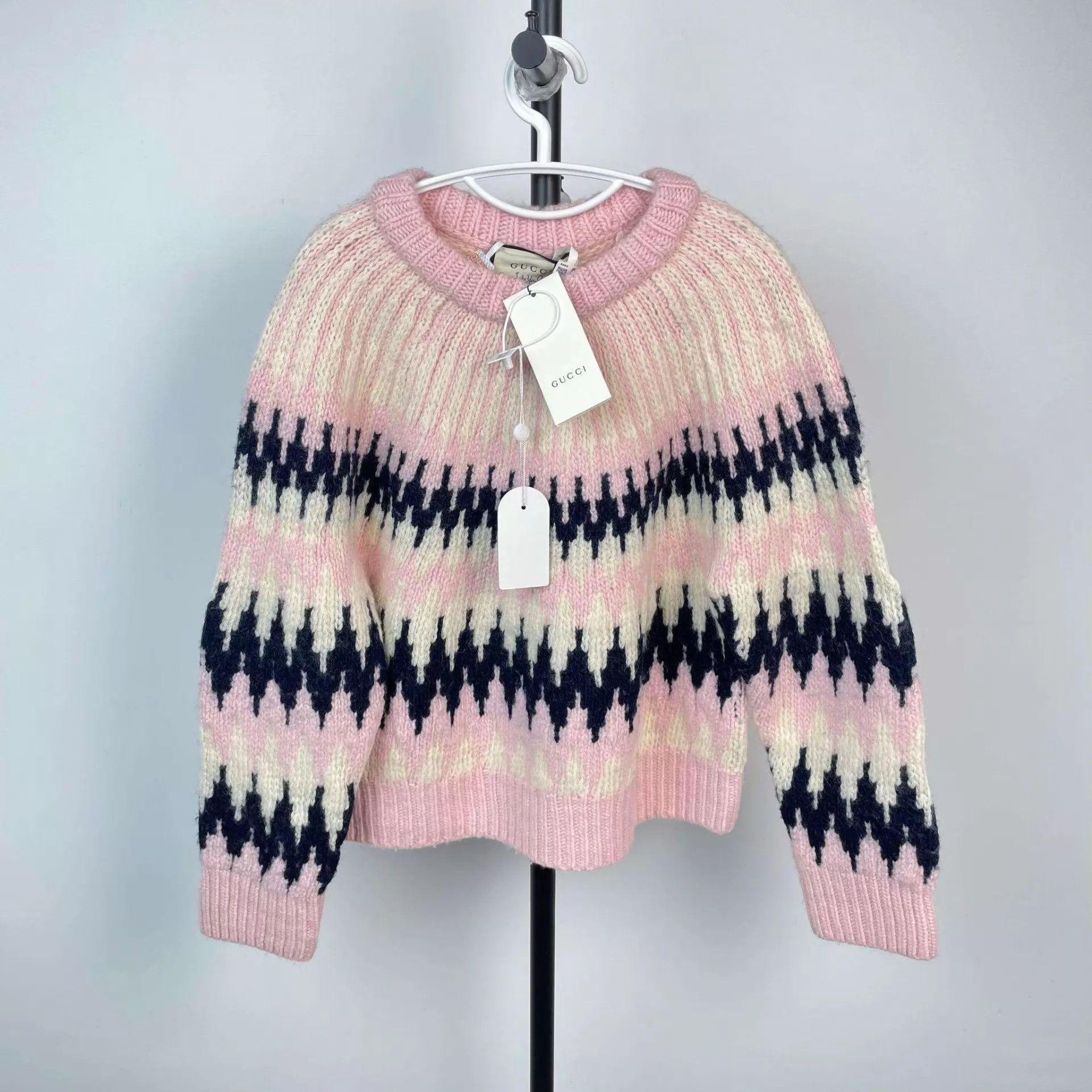 Gucci Gucci wool sweater pink M new with tags Size M / US 6-8 / IT 42-44 - 1 Thumbnail