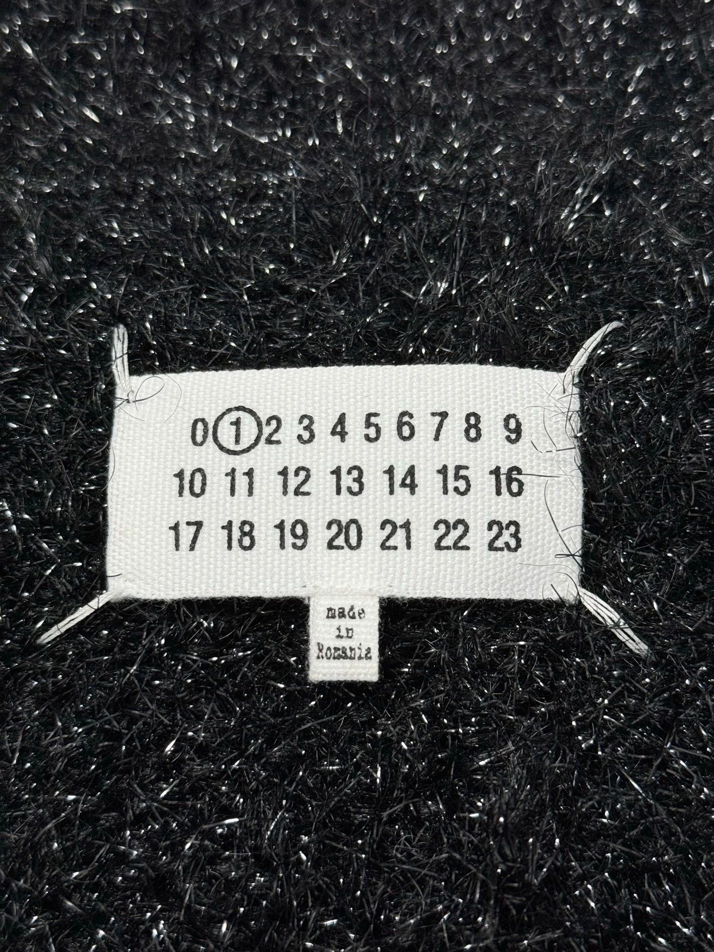Maison Margiela Maison Margiela Black Wool & Silver Lurex Sequin Cardigan Size S / US 4 / IT 40 - 6 Thumbnail