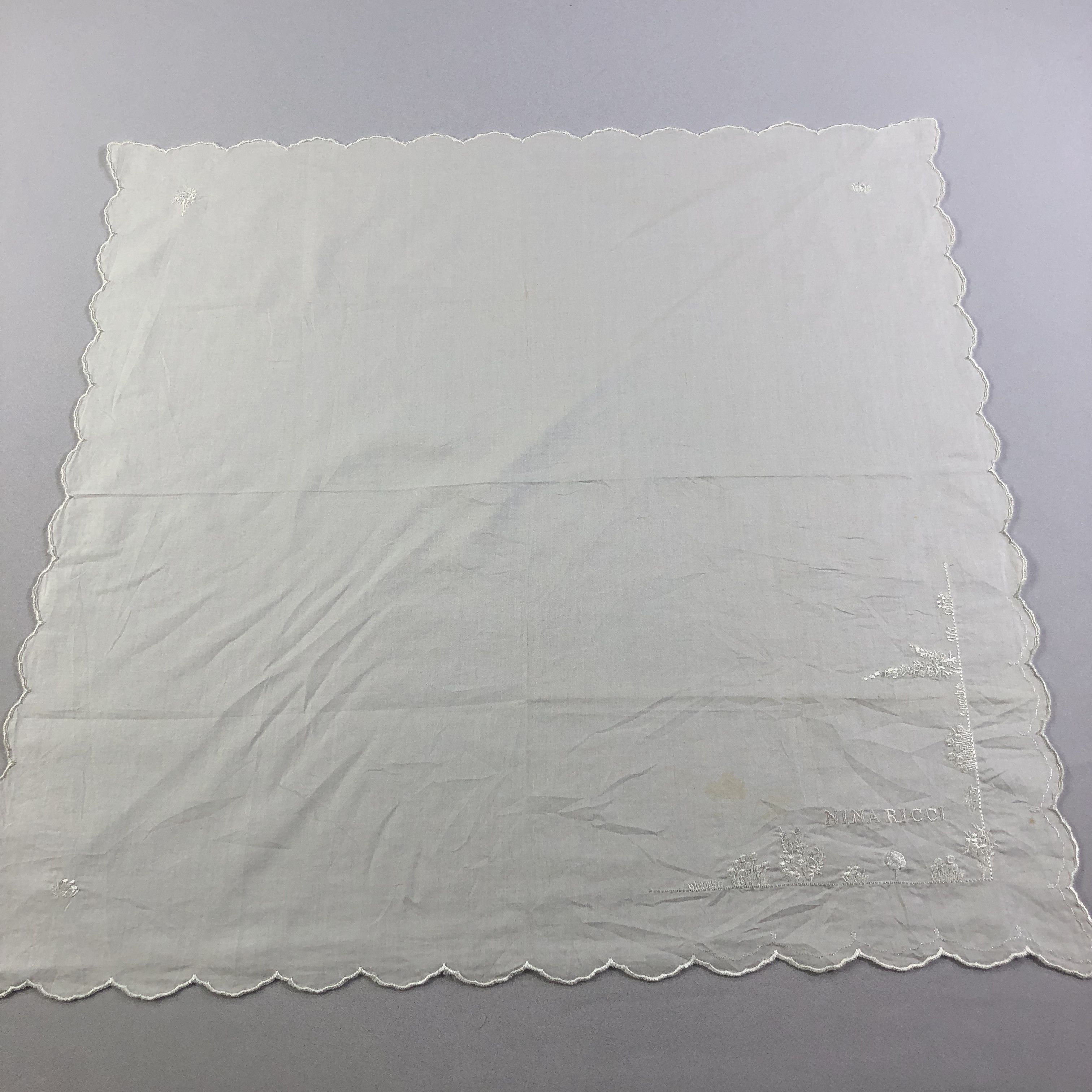 Nina Ricci Nina Ricci Handkerchief Neckerchief Bandana H1747 Size ONE SIZE - 2 Thumbnail
