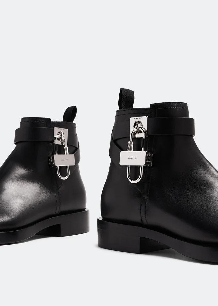 Givenchy o1lv12m1025 Lock Ankle Boots in Black Size US 12 / EU 45 - 4 Thumbnail