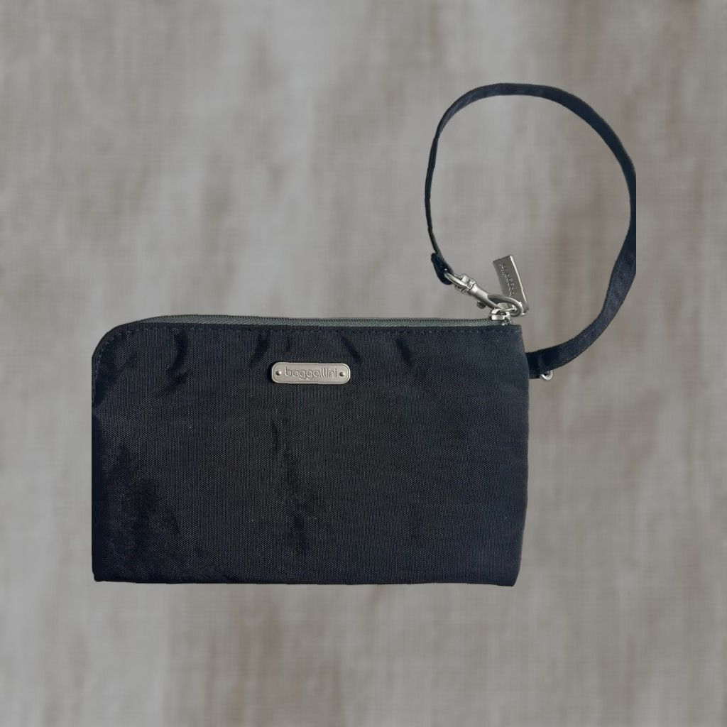 Vintage Baggallini Wallet Wristlet Clutch RFID Travel Black 7.5” x 4.5” Zip Pockets Women Wallet Wristlet - Black RFID Travel Clutch Size ONE SIZE - 1 Thumbnail