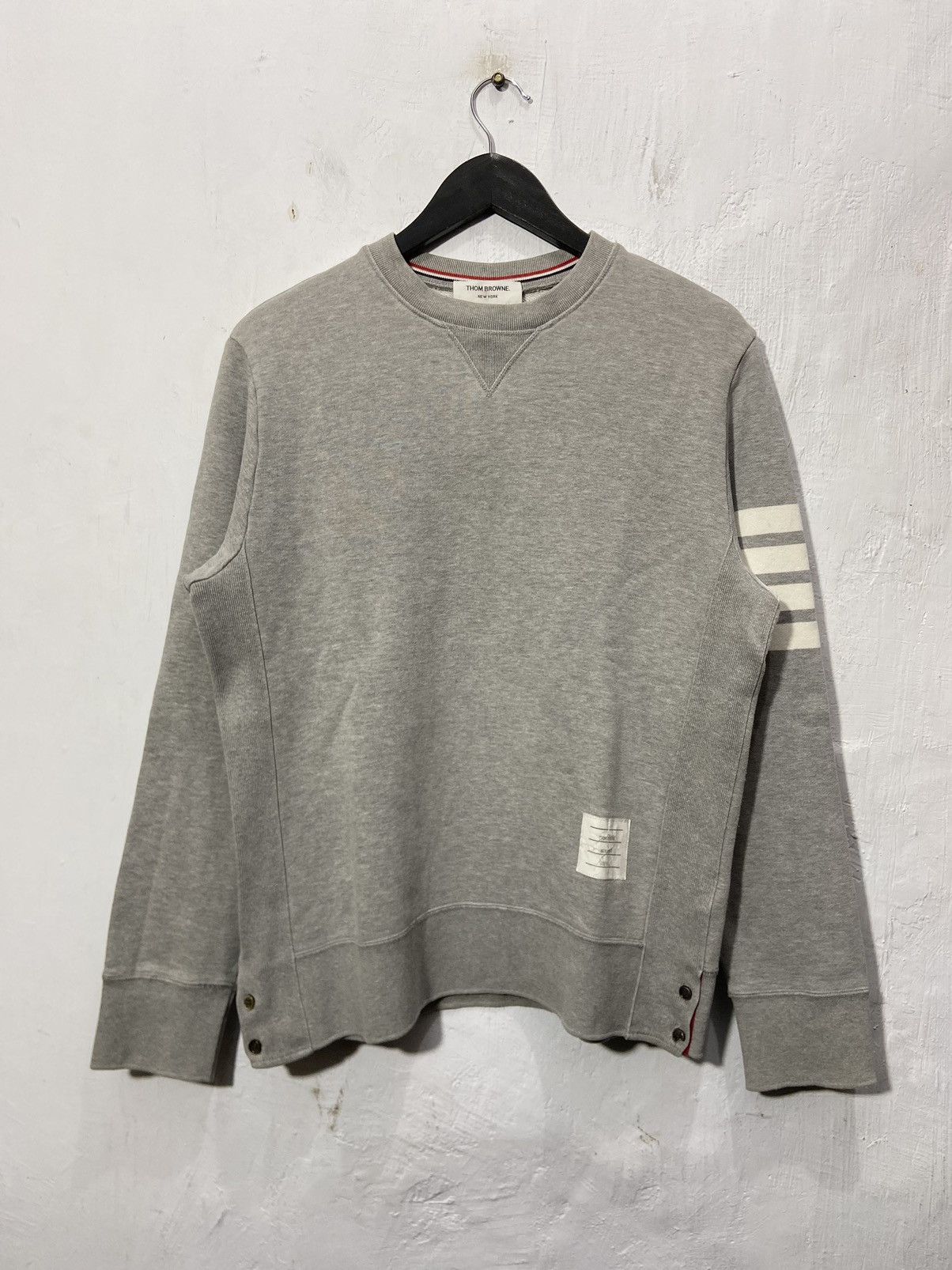Thom Browne Thom Browne - 4 Bar Sweatshirt Grey Size US L / EU 52-54 / 3 - 2 Thumbnail