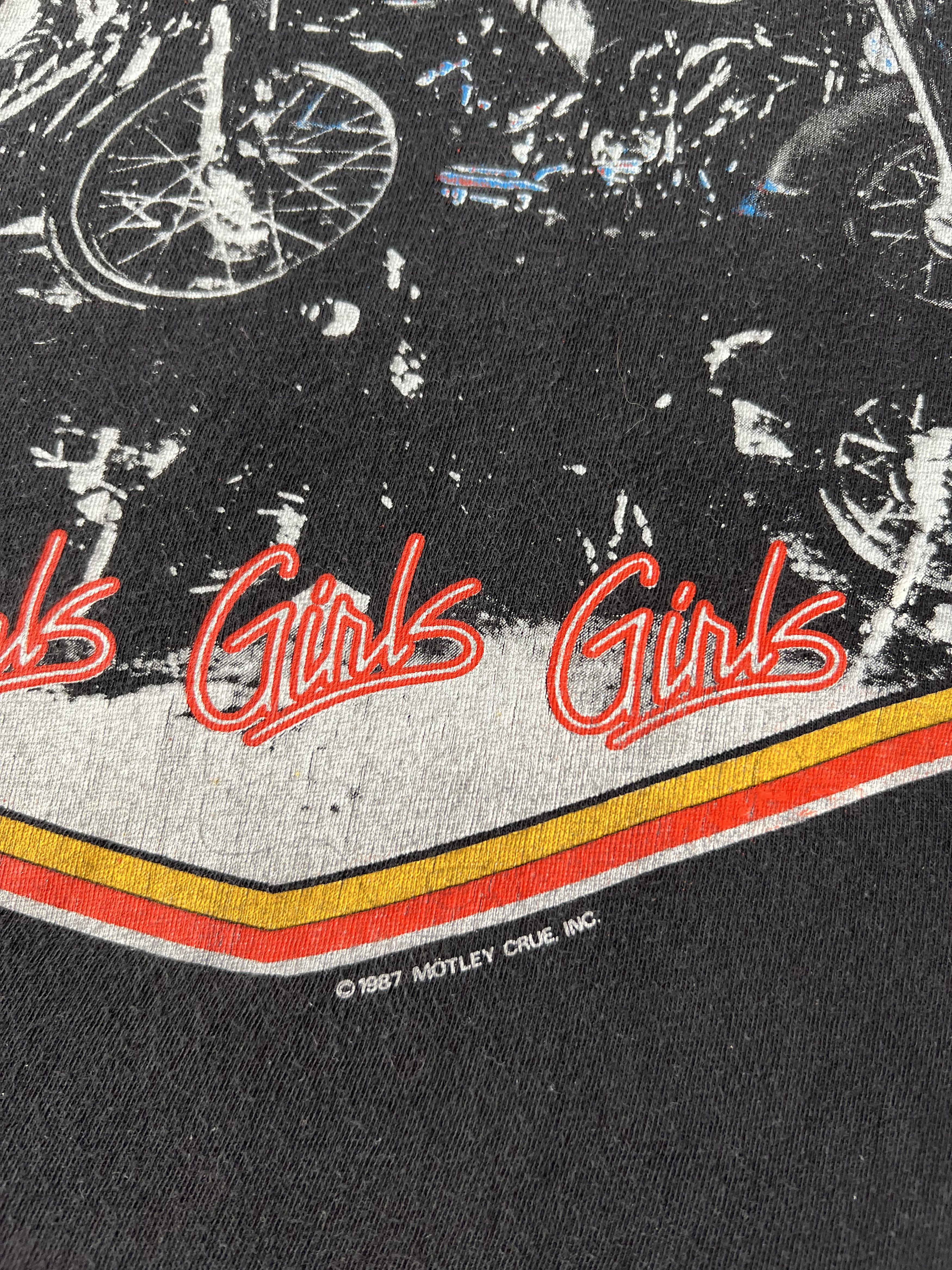 Band Tees Vintage 1987 Motley Crue Girls Girls Girls Black Sleeveless Size US M / EU 48-50 / 2 - 5 Thumbnail