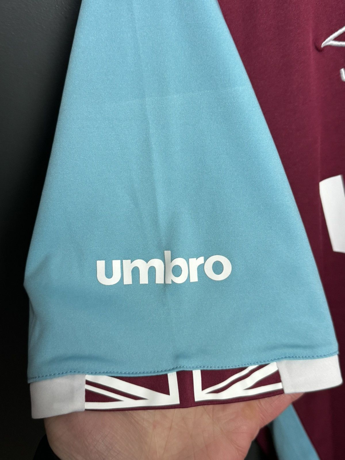 Umbro West Ham United 16/17 Home Football Jersey Size US XL / EU 56 / 4 - 4 Thumbnail