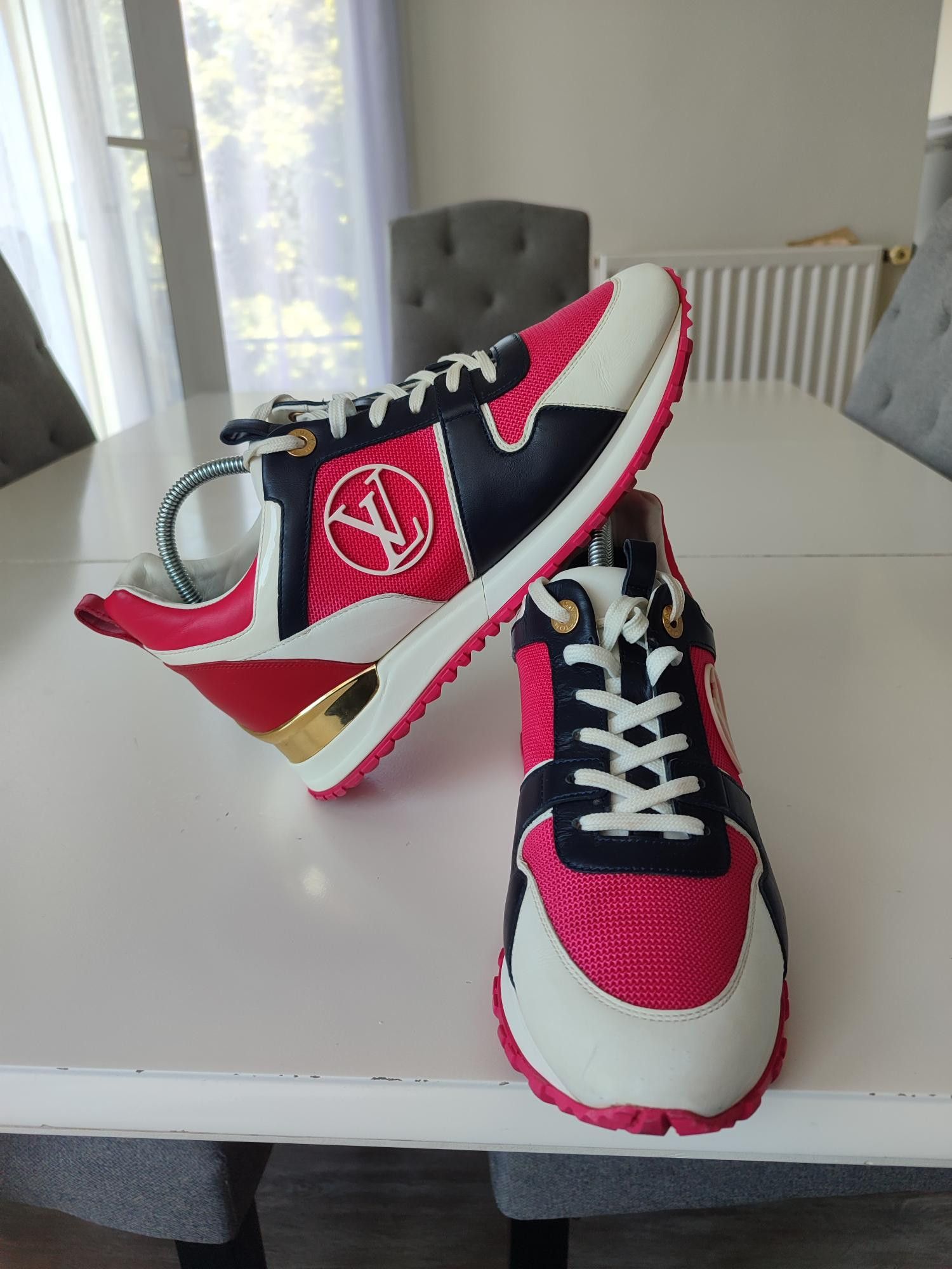 Louis Vuitton BASKETS LOUIS VUITTON RUN AWAY Size US 8 / IT 38 - 6 Thumbnail