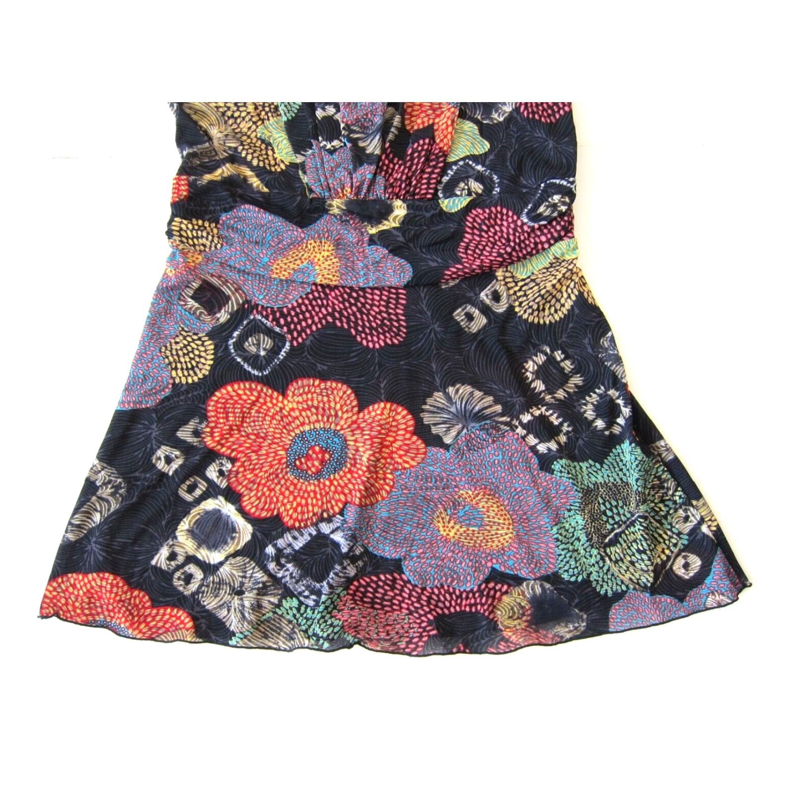 Endless Endless Knot Art Black Green Red Floral Stretch Sleeveless Tank Blouse M Size M / US 6-8 / IT 42-44 - 8 Thumbnail