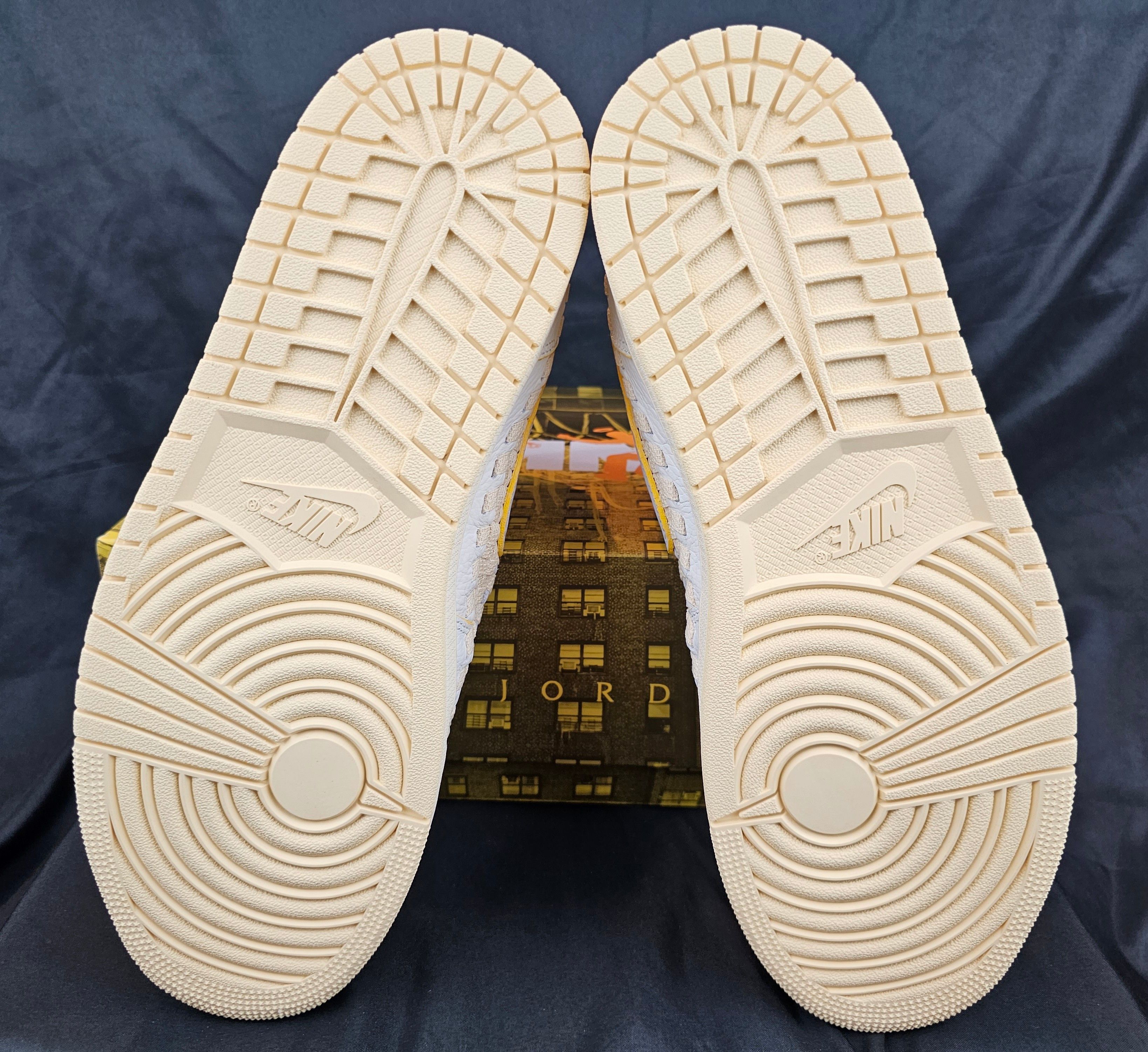 Jordan Brand Nike Jordan 1 Retro Hi OG SP Union LA Bephies Beauty Supply Size US 13 / EU 46 - 7 Thumbnail