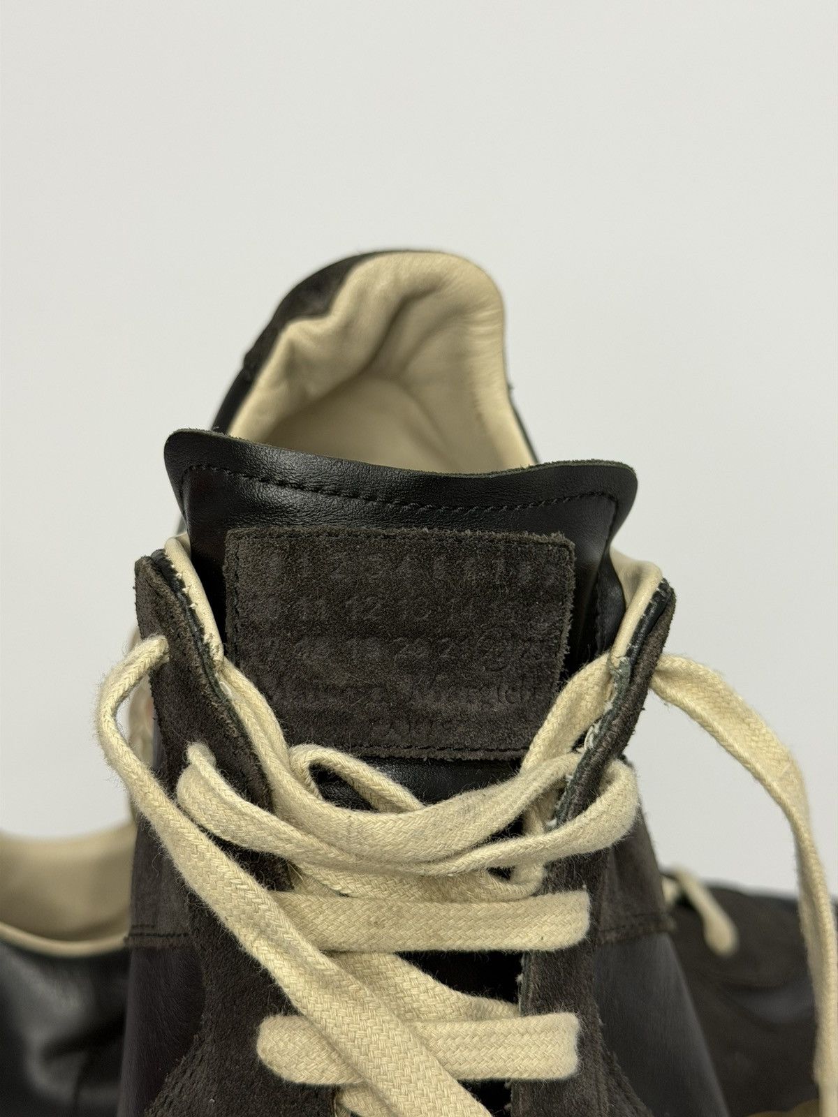 Maison Margiela Maison Margiela - Replica Super Bounce Low Top Sneakers Size US 9 / EU 42 - 11 Thumbnail