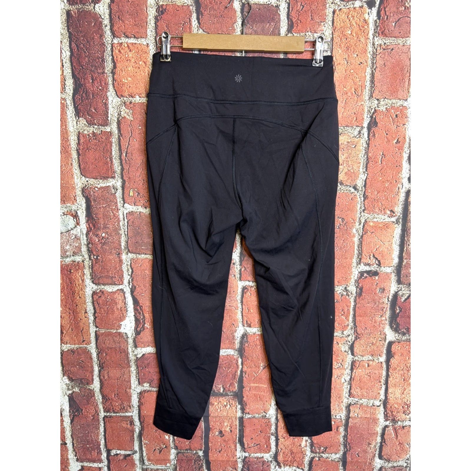 Athleta VINTAGE Athleta Distance Jogger Women Black Size XSP Petite Size 27" / US 4 / IT 40 - 3 Thumbnail