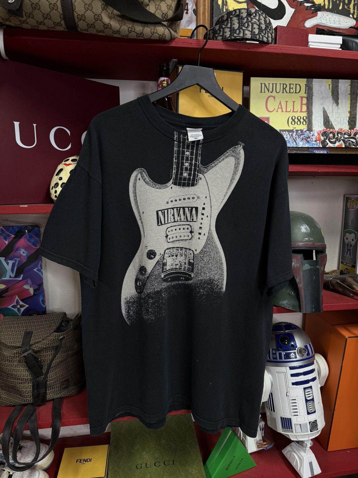 Vintage Vintage Nirvana Band T-Shirt Kurt Cobain Tee Size XL Size US XL / EU 56 / 4 - 1 Thumbnail