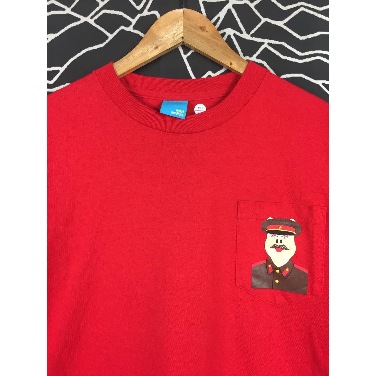 Enjoi × Vintage Vtg Y2K Enjoi Skateboards Stallin Pig Face Pocket Tee Size US M / EU 48-50 / 2 - 3 Thumbnail