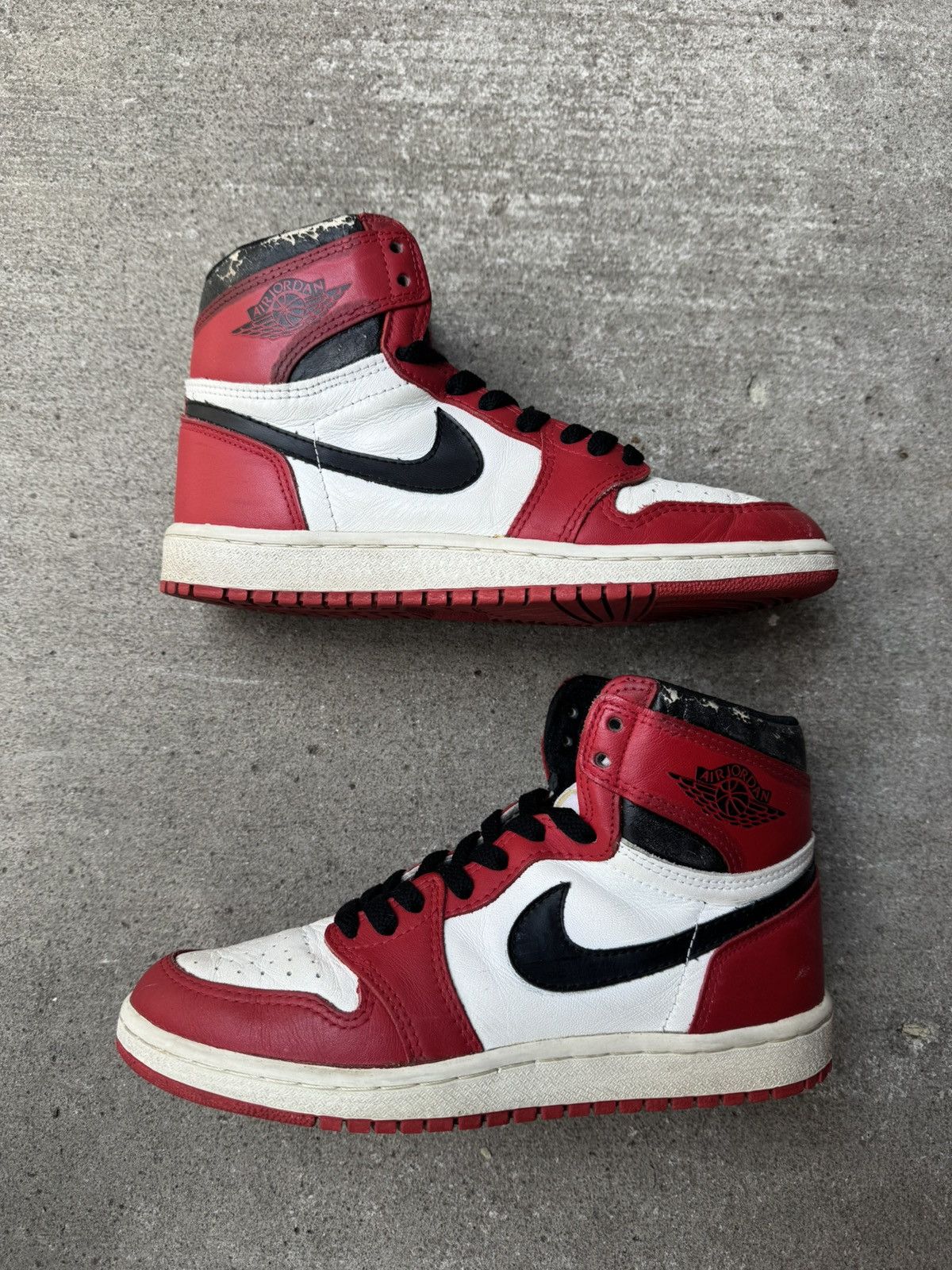 Jordan Brand (1985) JORDAN 1 RETRO HIGH OG CHICAGO SIZE 7 Size US 7 / EU 40 - 1 Thumbnail