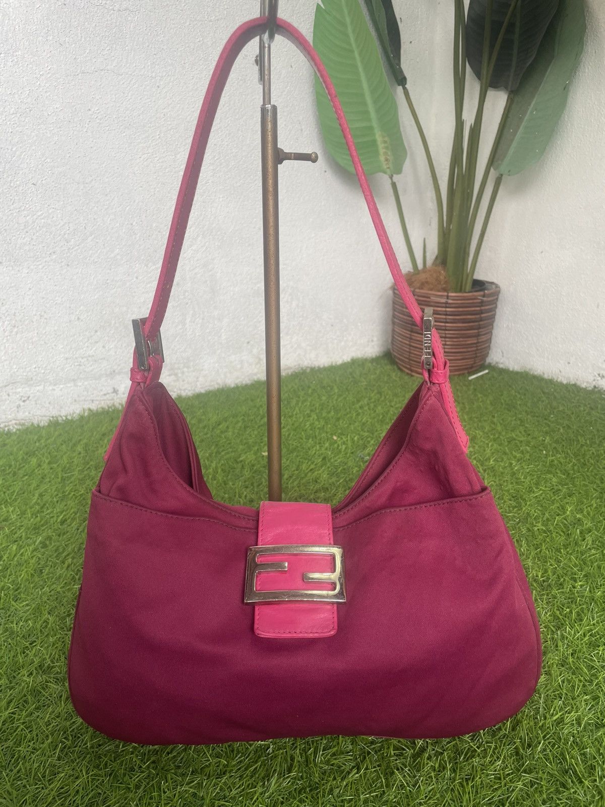 Fendi Authentic FENDI Mamma Baguette Shoulder Bag Size ONE SIZE - 9 Thumbnail