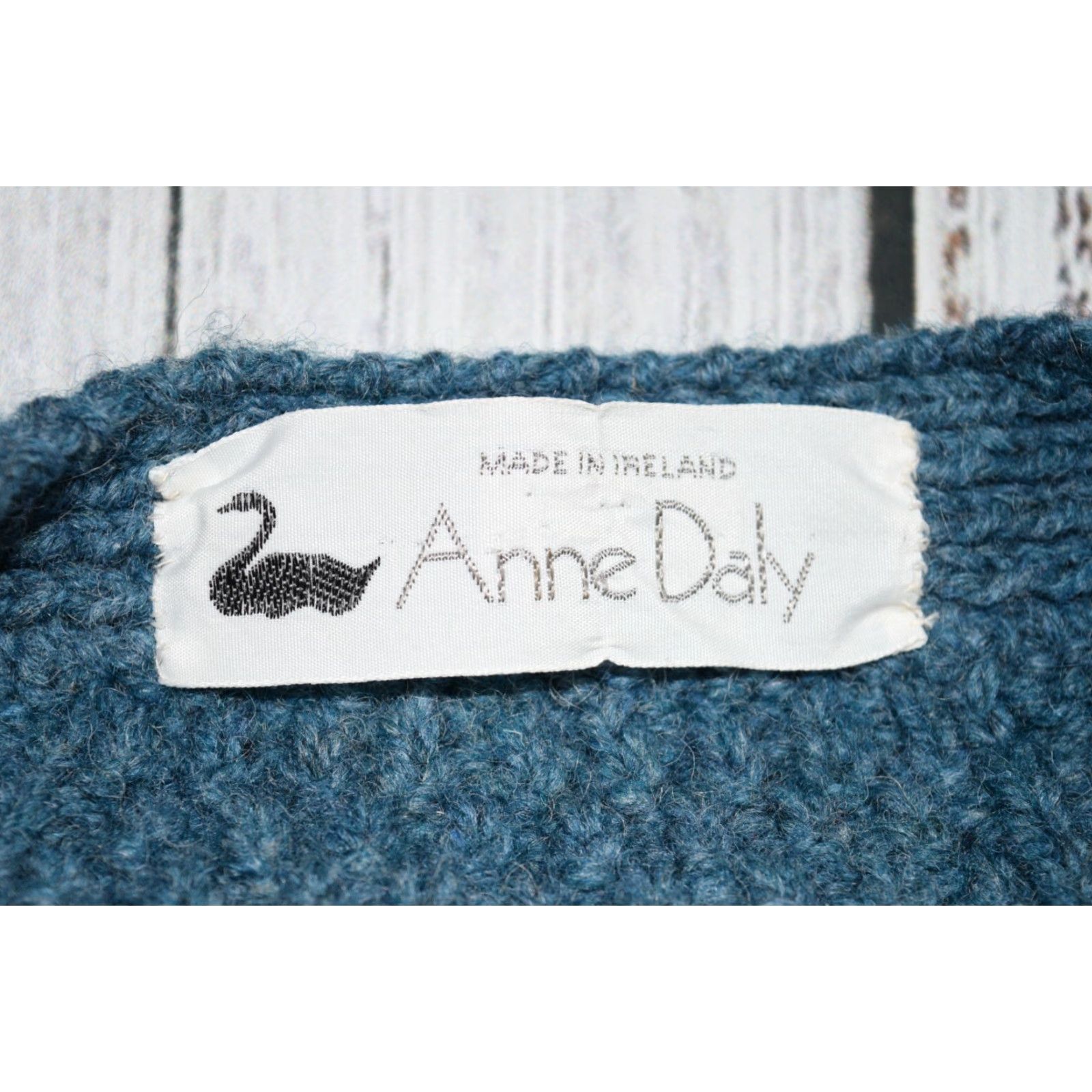 Annex VINTAGE Anne Daly Ireland Cardigan Blue Teal 2XL Wool Chunky-Knit Buttoned Women’s Knit Sweater 90s Ireland Theme Women's Size 2XL Blue Teal Cardigan Size XXL / US 16-18 / IT 52-54 - 5 Thumbnail