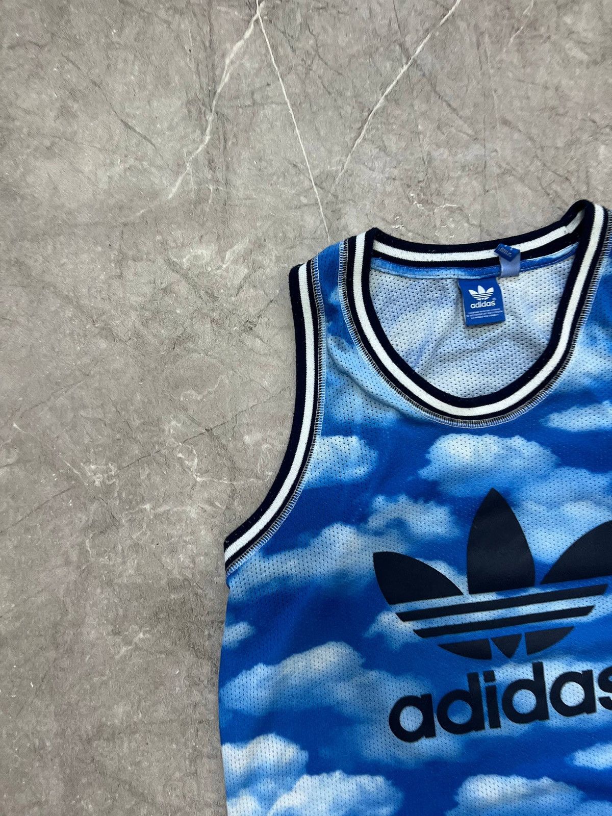Adidas Adidas Originals T shirt Allover Clouds Vest Basketball S Size US S / EU 44-46 / 1 - 8 Thumbnail